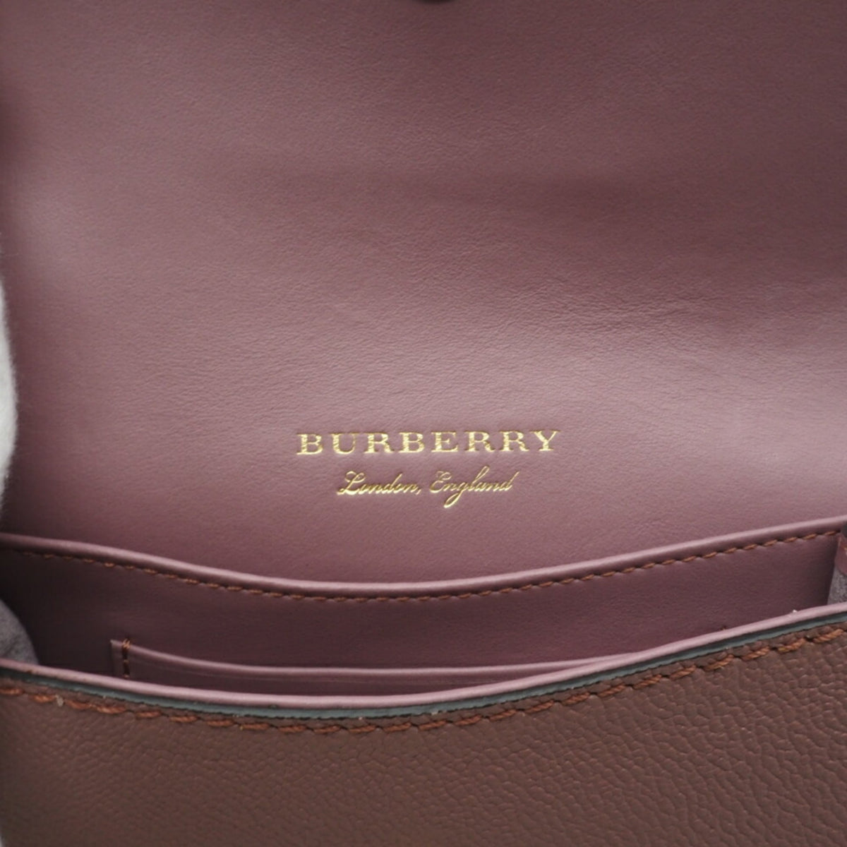 Burberry Pink Leather Shoulder Bag (Pre-Owned)