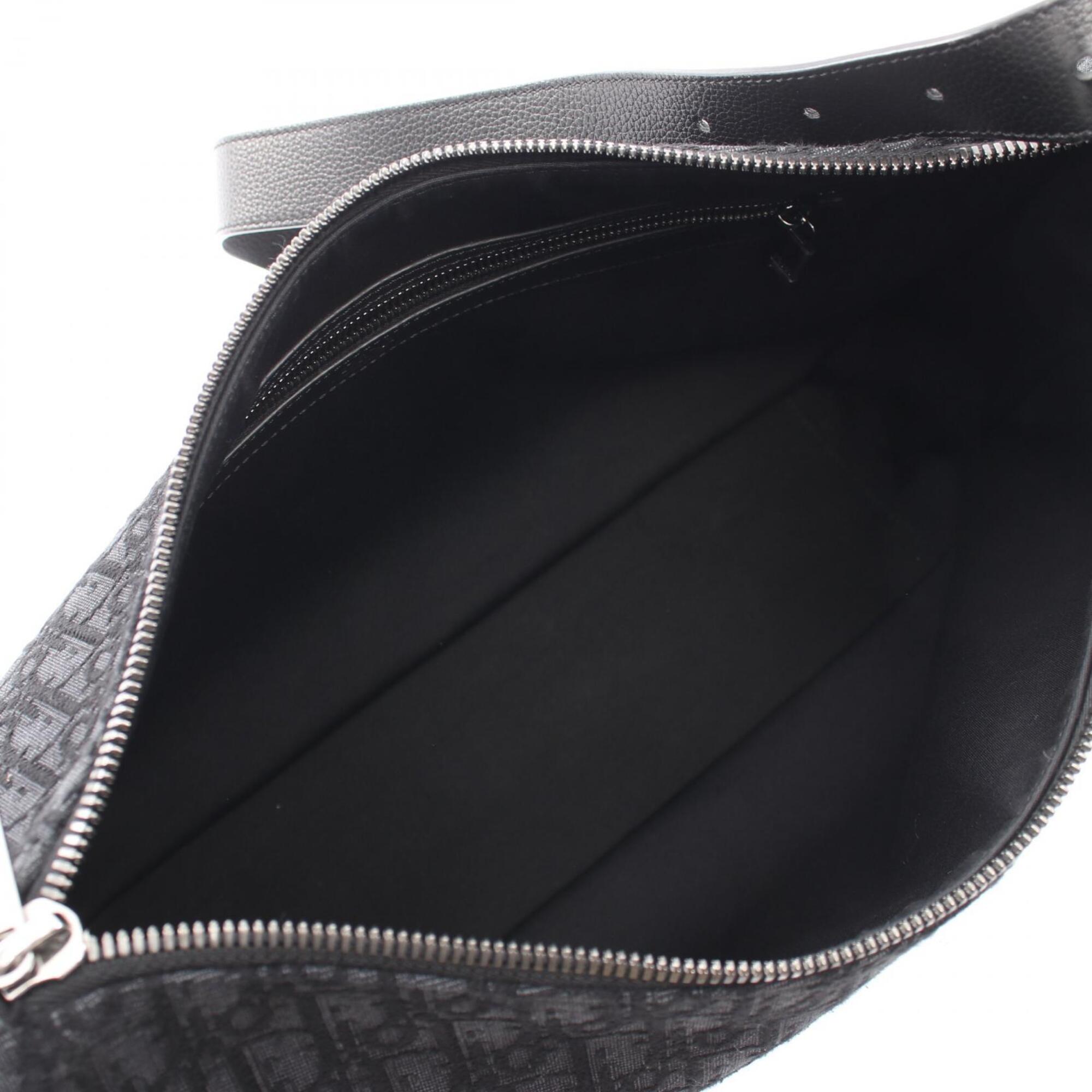 Christian Dior Black Canvas Leather Handbag Shoulder Bag (Pre-Owned)