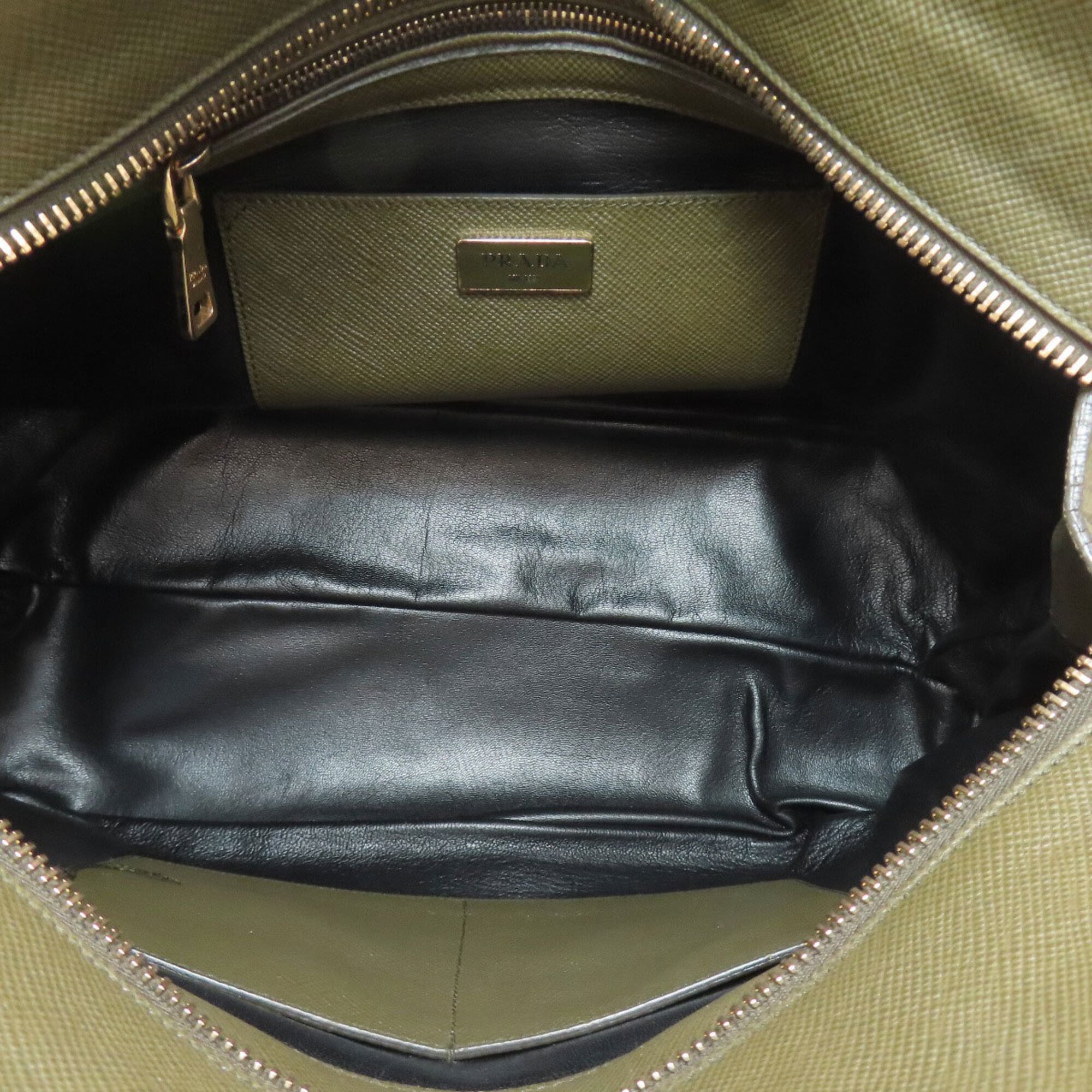 Prada Saffiano Green Saffiano Handbag (Pre-Owned)