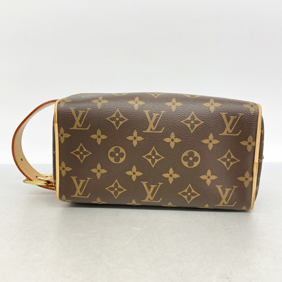 Louis Vuitton Brown Clutch Bag (Pre-Owned)