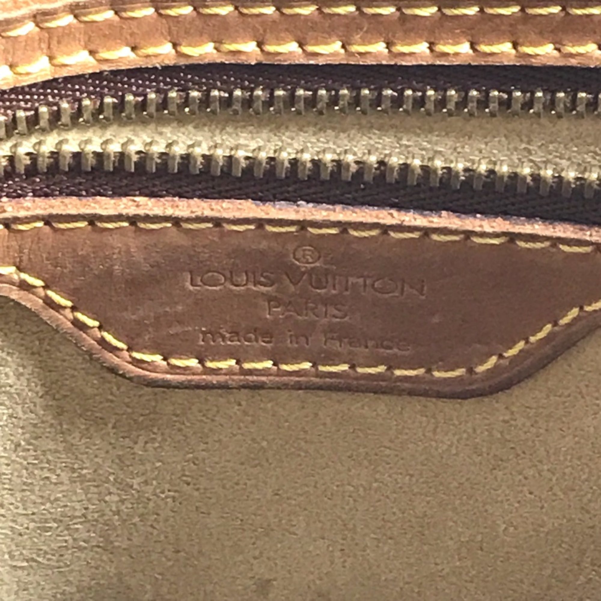 Louis Vuitton Brown Monogram Canvas Handbag Shoulder Bag (Pre-Owned)