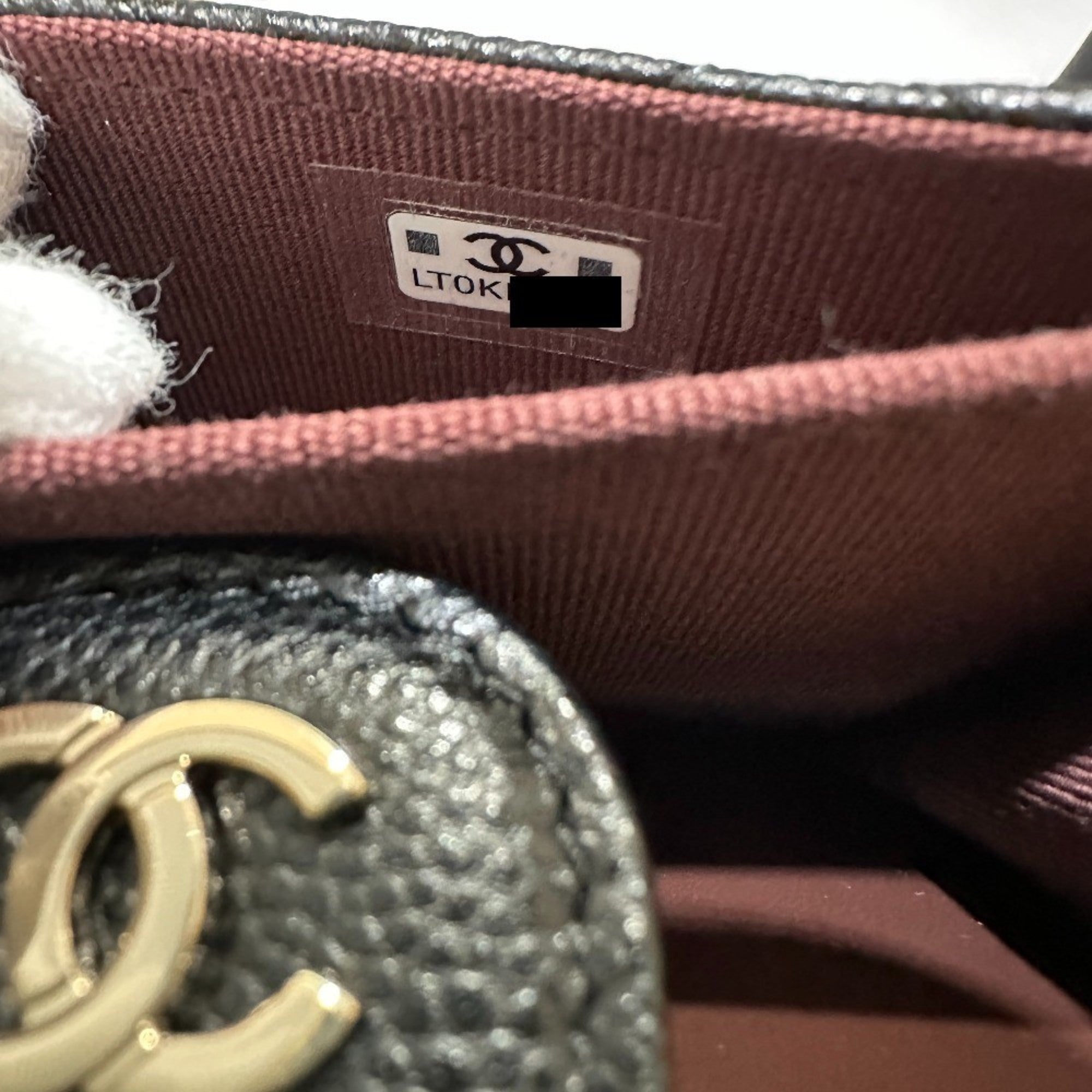 Chanel Matelasse Black Grained Calfskin Shoulder Bag (Pre-Owned)