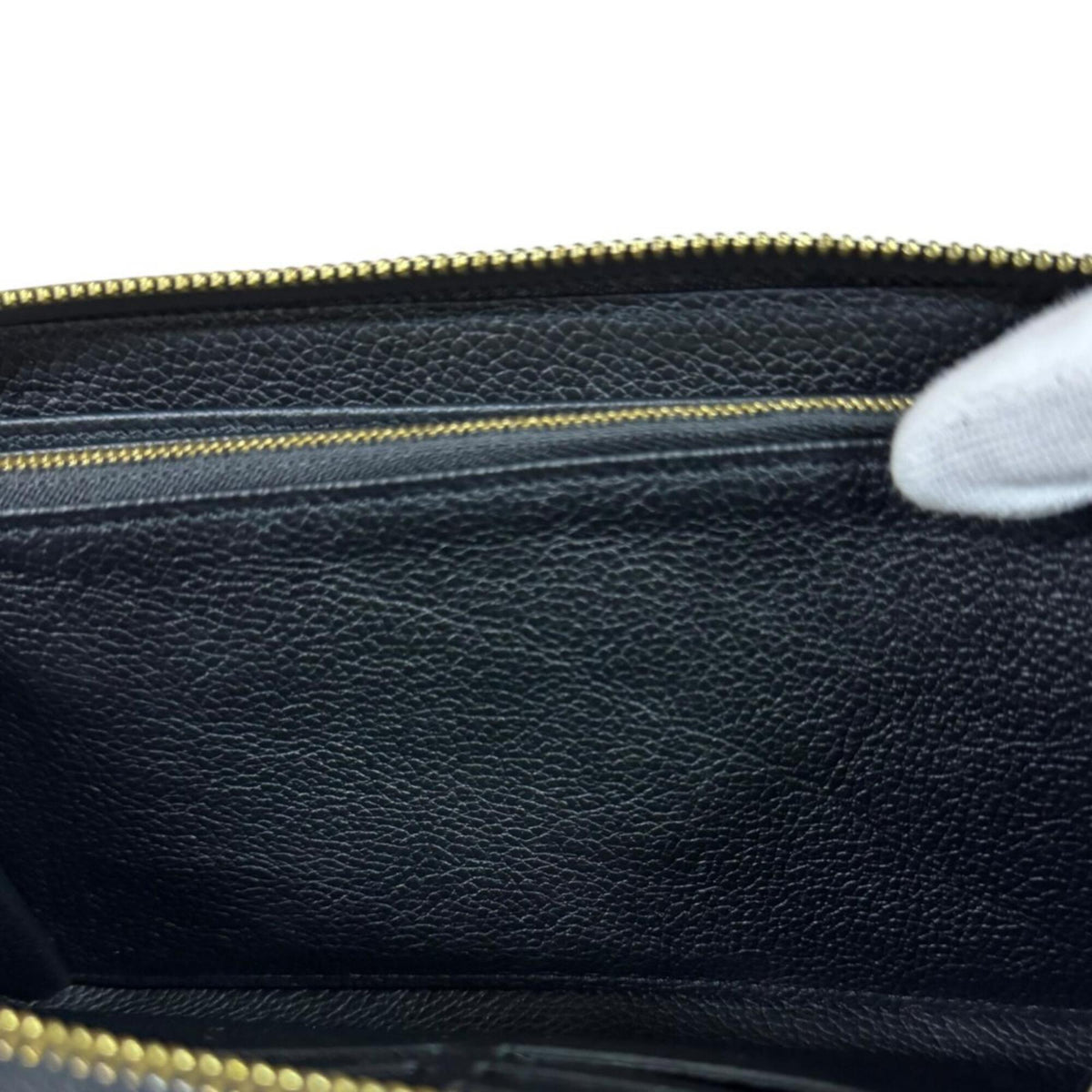 Louis Vuitton Beige Black Noir Monogram Empreinte Long Wallet (Bi-Fold) (Pre-Owned)
