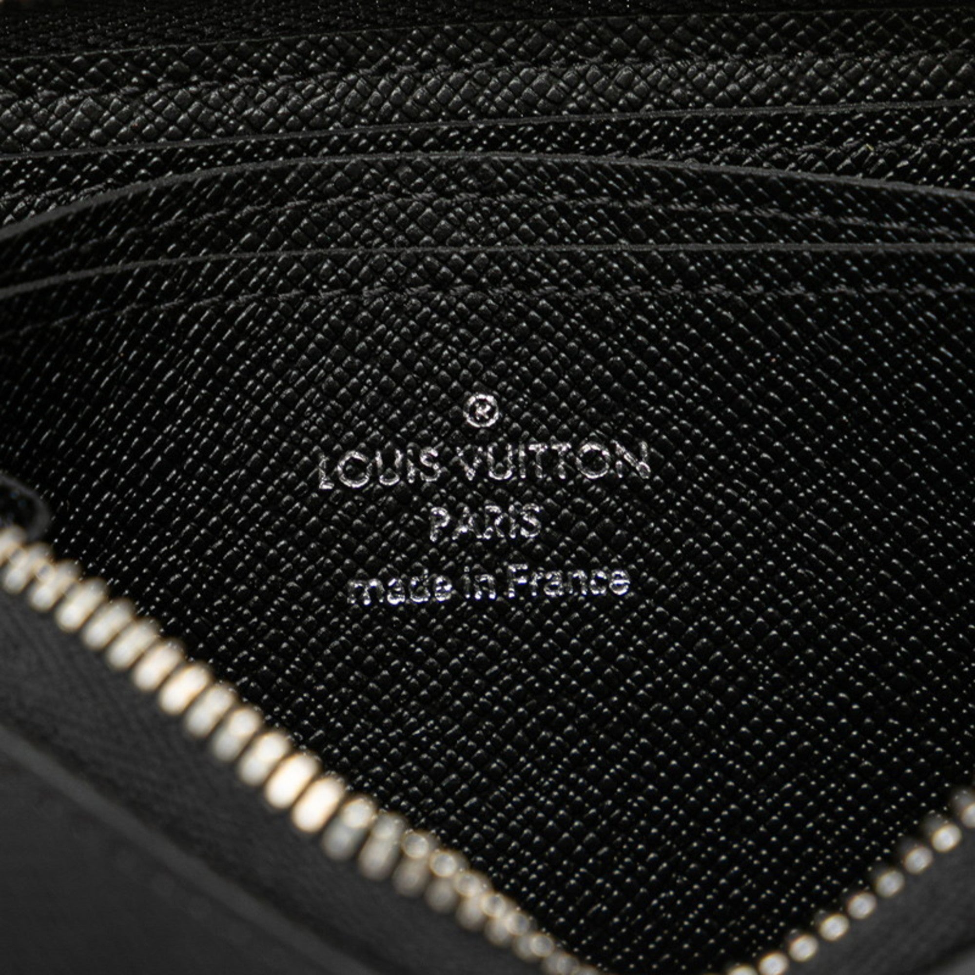 Louis Vuitton Taiga Ardoise Black Leather Coin Purse/Coin Case (Pre-Owned)