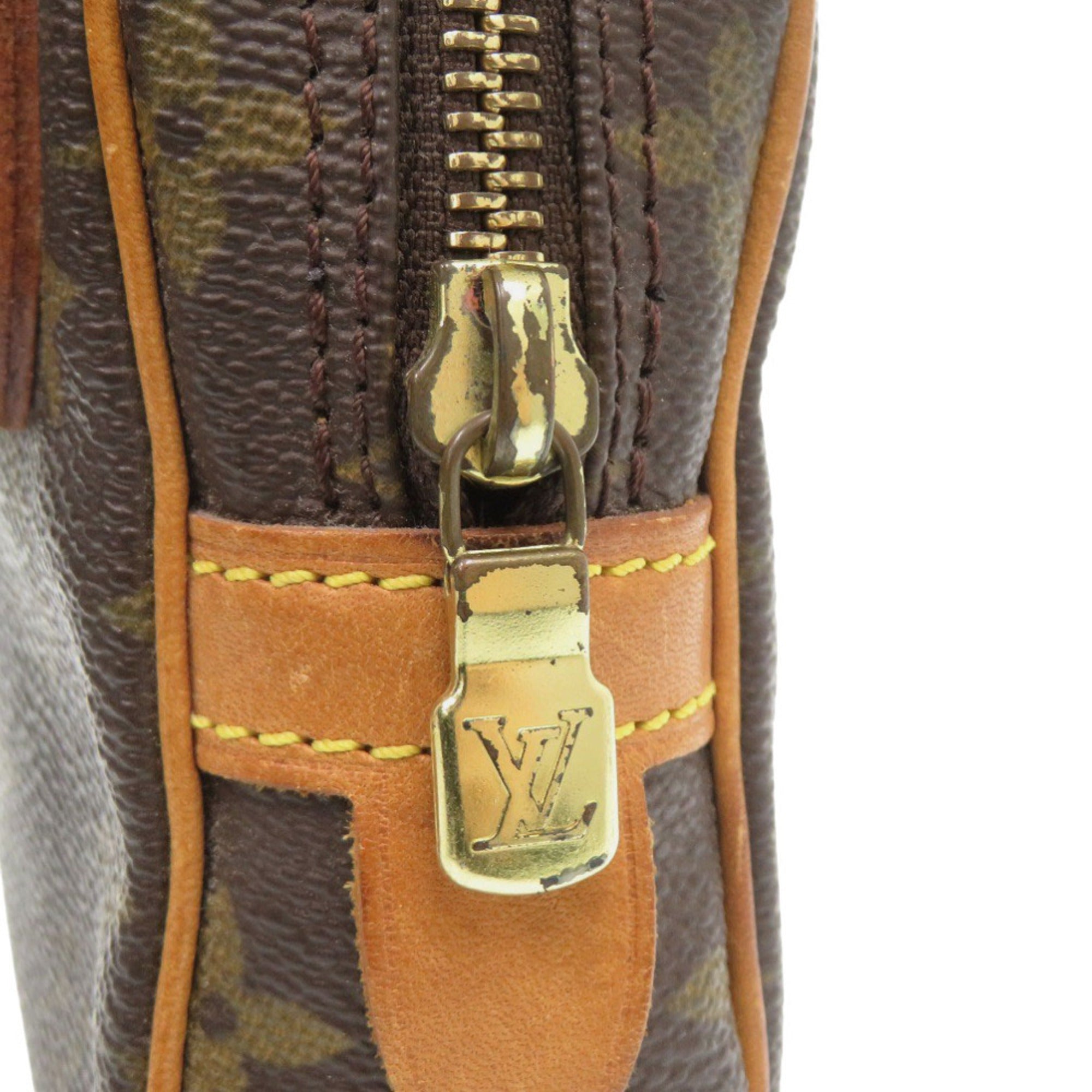 Louis Vuitton Brown Monogram Monogram Shoulder Bag (Pre-Owned)