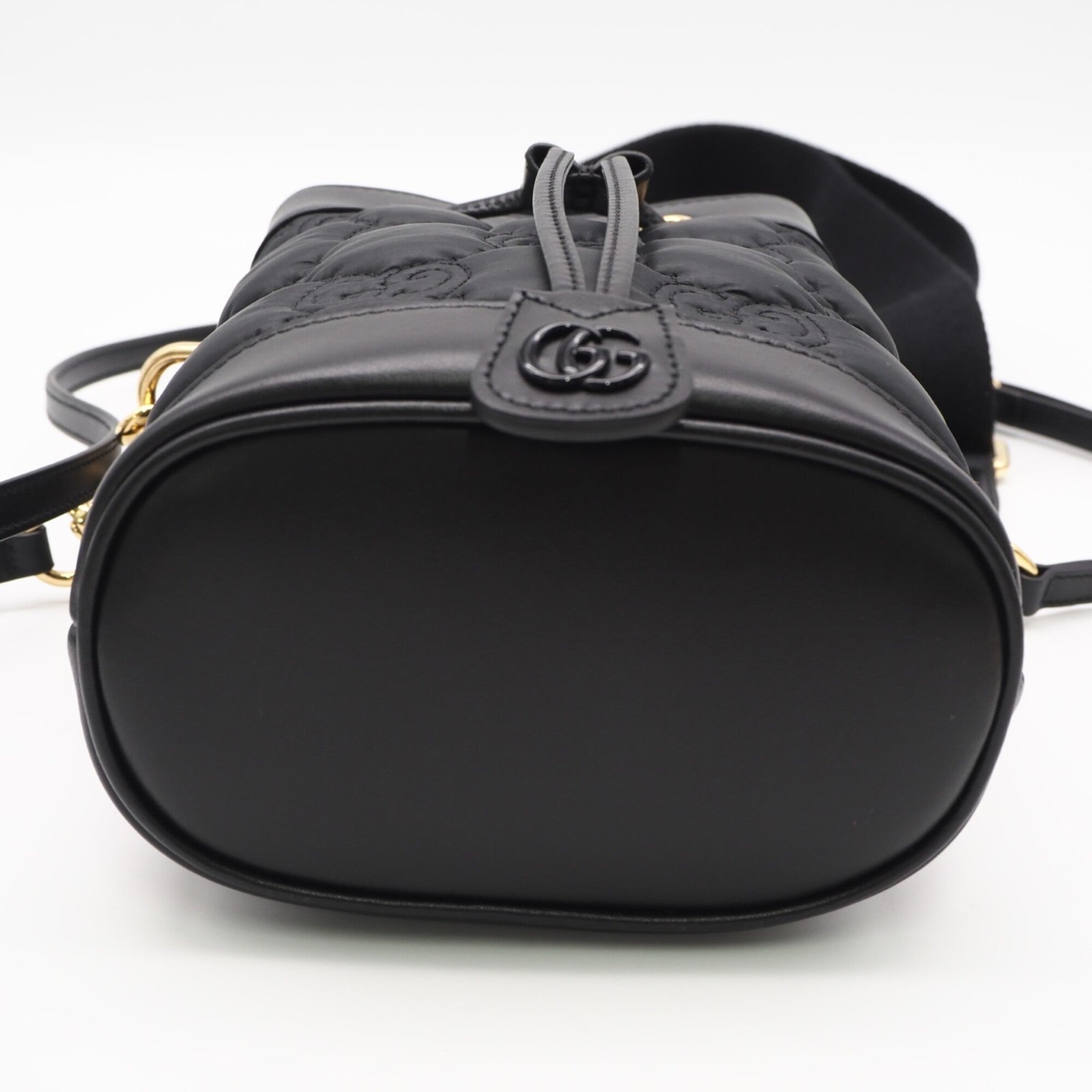 Gucci Black Purple Nylon Leather Shoulder Bag (Pre-Owned)