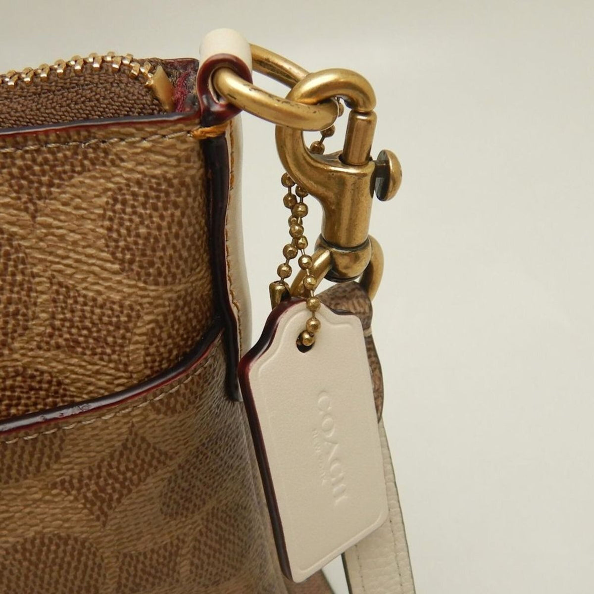 Coach Beige Coated Canvas Shoulder Bag (Pre-Owned)