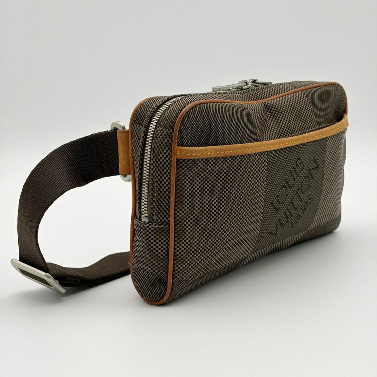 Louis Vuitton Damier Geant Earth Damier Geant Fanny Pack (Pre-Owned)
