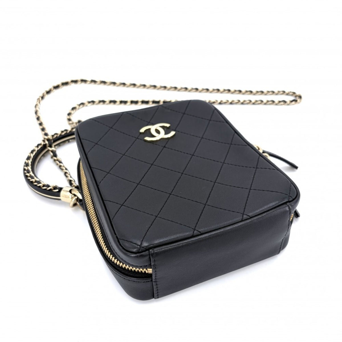Chanel Black Leather Handbag Pochette Shoulder Bag (Pre-Owned)