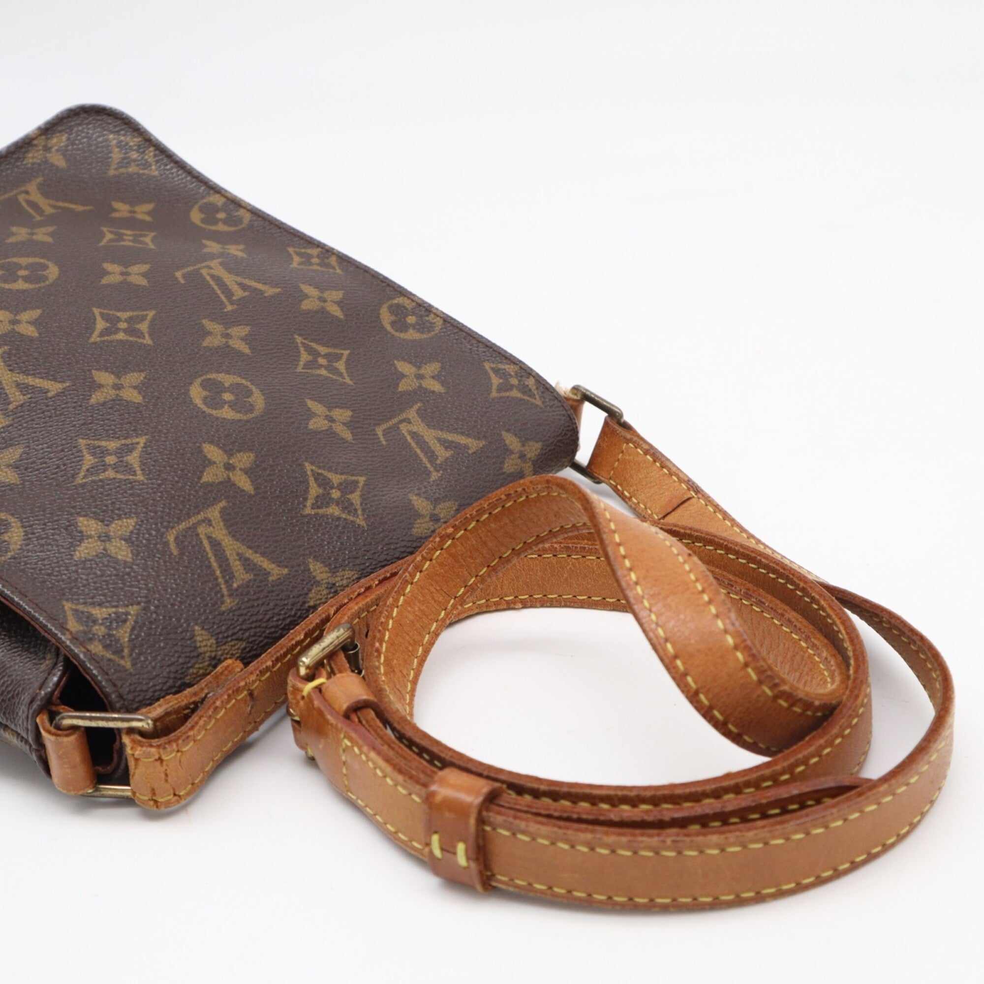 Louis Vuitton Beige Brown Monogram Coated Canvas Leather Shoulder Bag (Pre-Owned)