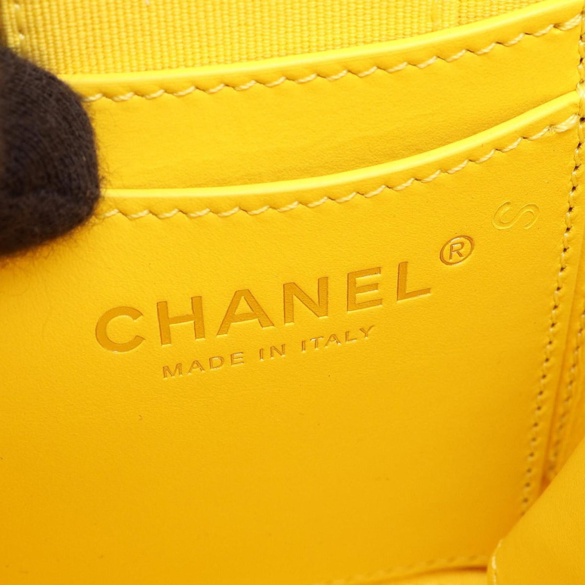 Chanel Yellow Leather Handbag Shoulder Bag (Pre-Owned)