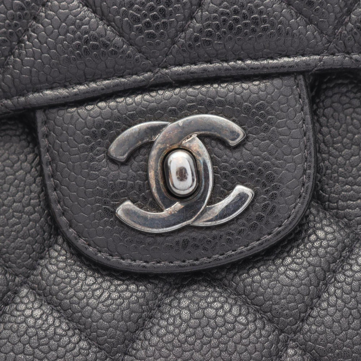 Chanel Matelasse Black Grained Calfskin Handbag (Pre-Owned)