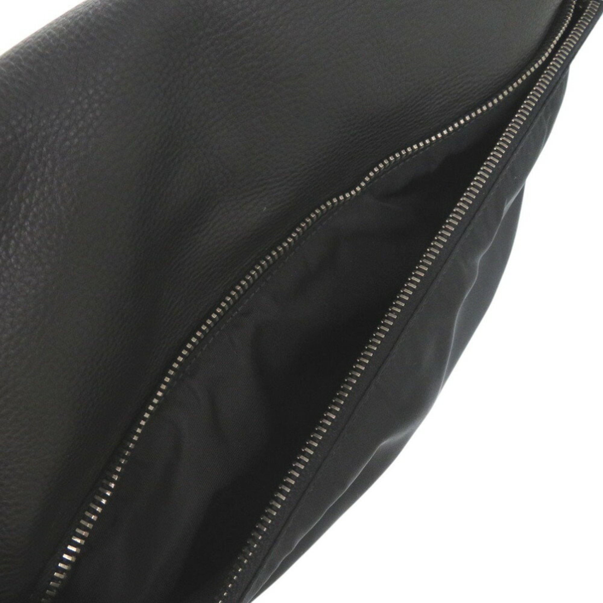 Prada Nero Leather Nylon Messenger Bag Shoulder Bag (Pre-Owned)