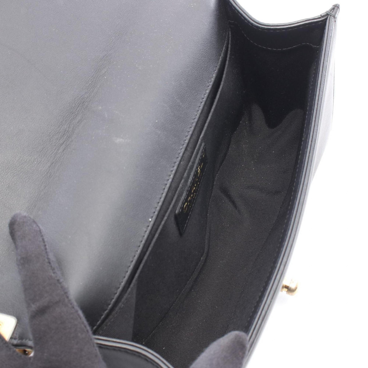 Chanel Black Leather Handbag Shoulder Bag (Pre-Owned)