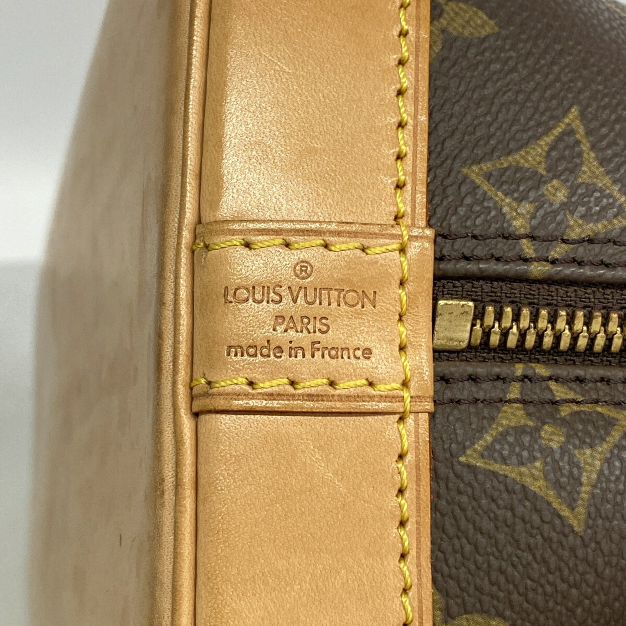 Louis Vuitton Brown Handbag (Pre-Owned)