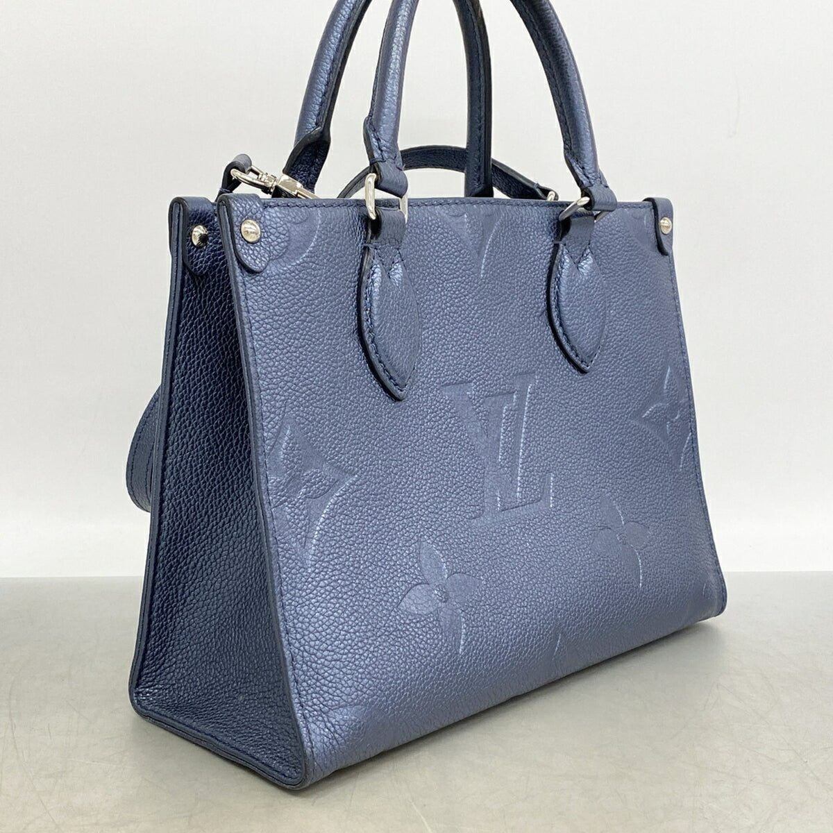 Louis Vuitton Blue Handbag (Pre-Owned)