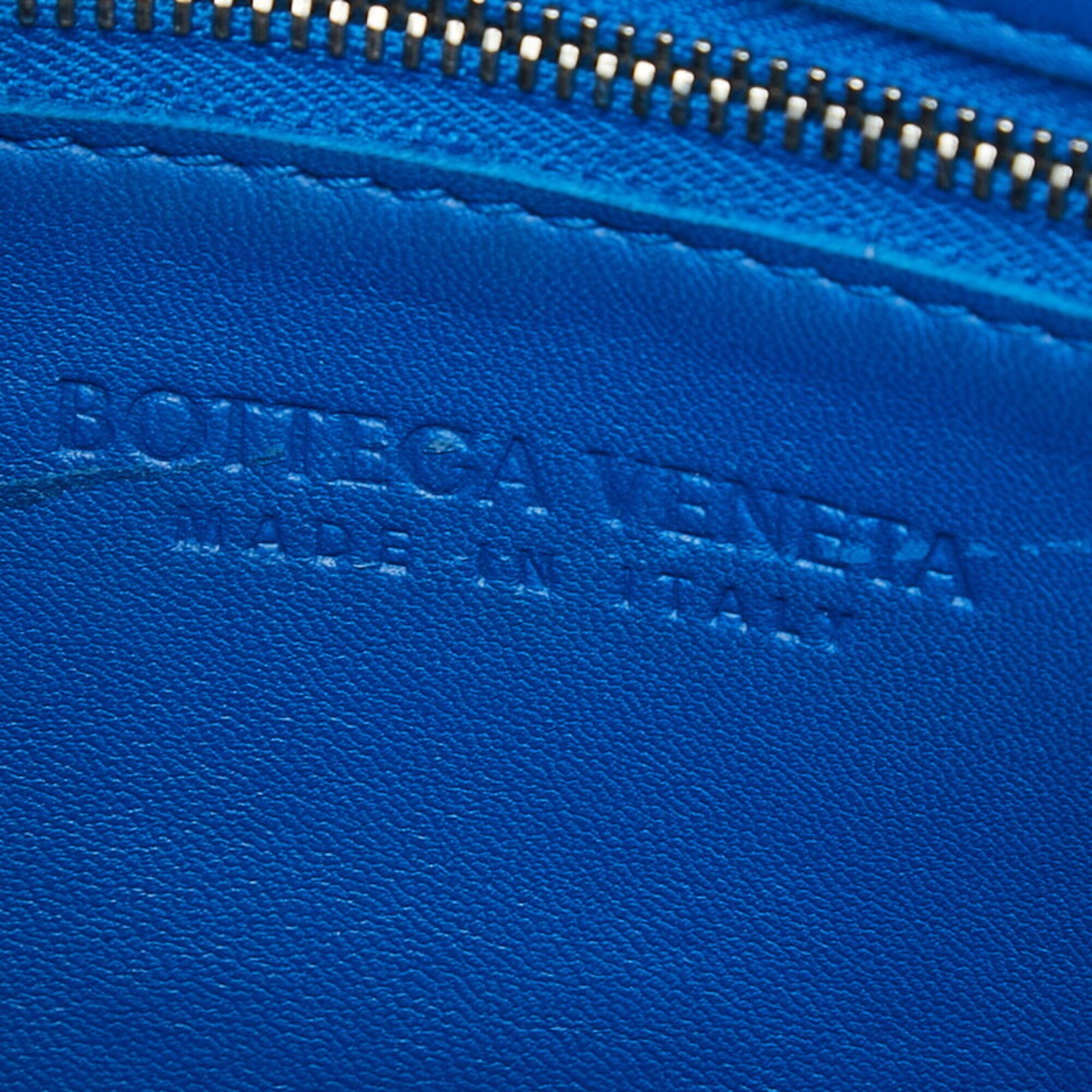 Bottega Veneta Blue Leather Shoulder Bag (Pre-Owned)