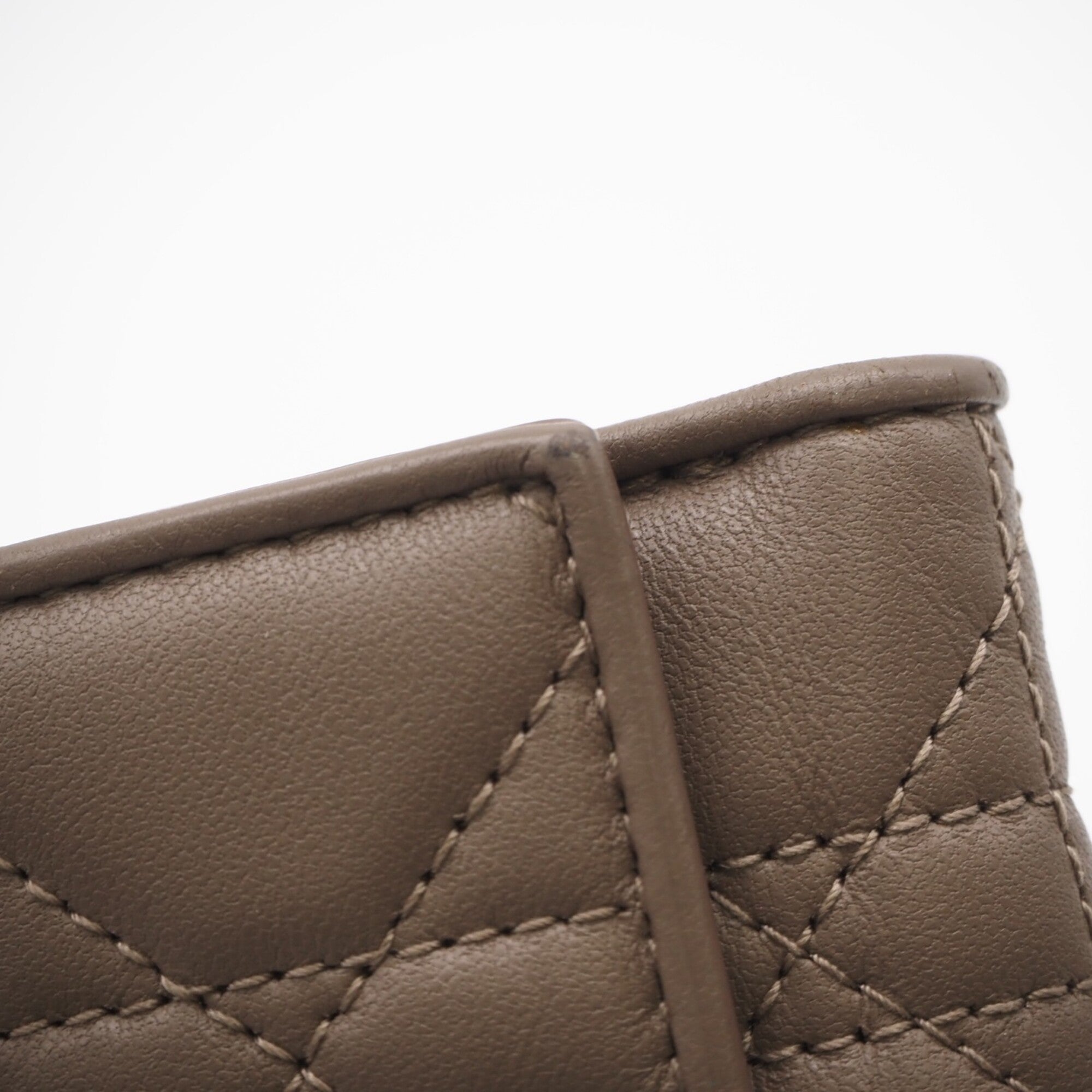 Christian Dior Lady Dior Beige Leather Wallet (Tri-Fold) (Pre-Owned)
