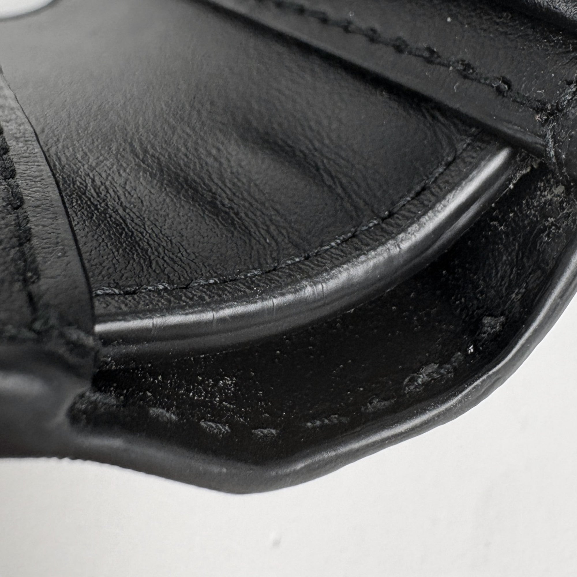 Bottega Veneta Intrecciato Black Leather Wallet (Bi-Fold) (Pre-Owned)