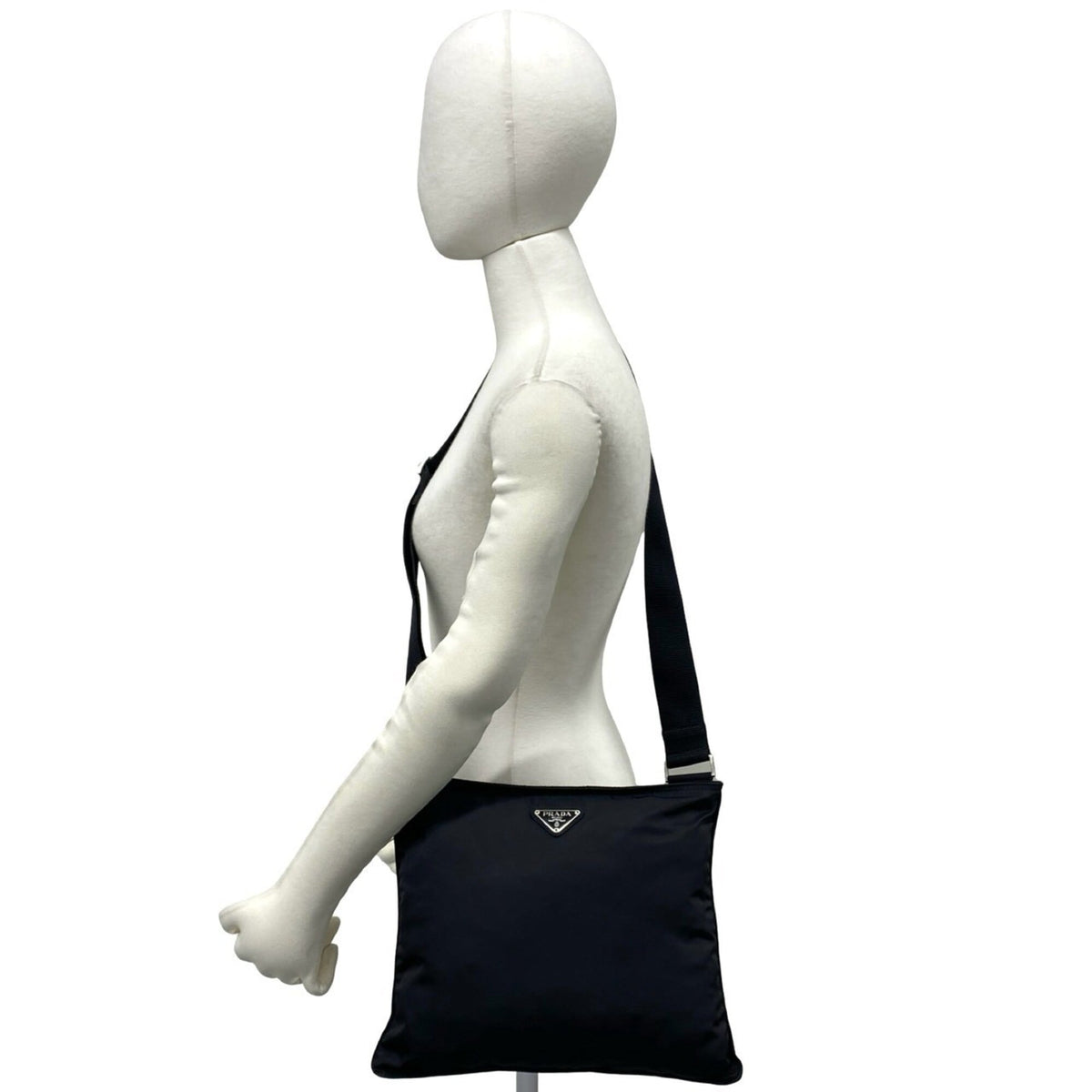 Prada Black Nylon Pochette Shoulder Bag (Pre-Owned)