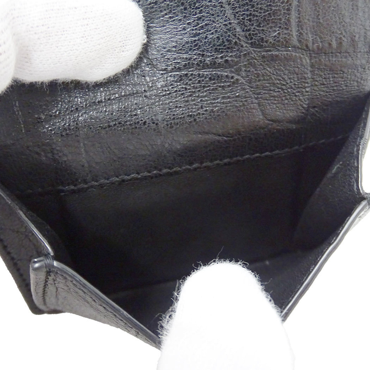 Saint Laurent Black Leather Wallet (Tri-Fold) (Pre-Owned)