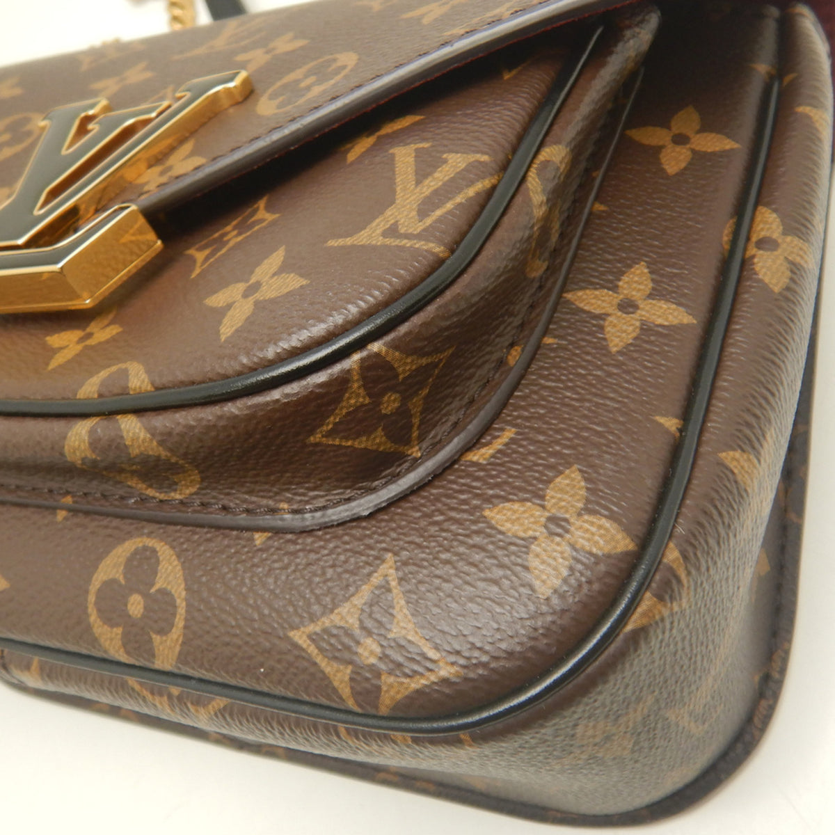 Louis Vuitton Brown Monogram Monogram Shoulder Bag (Pre-Owned)
