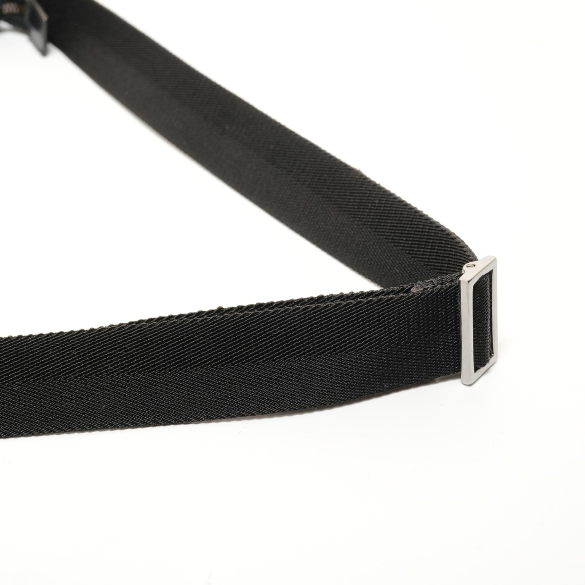 Gucci Gg Canvas Black Gg Canvas Shoulder Bag (Pre-Owned)