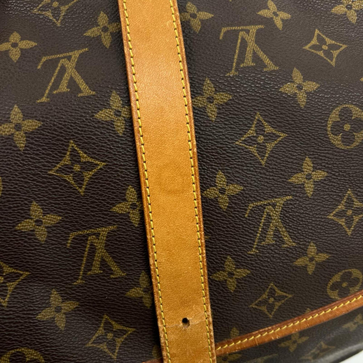 Louis Vuitton Brown Monogram Leather Shoulder Bag (Pre-Owned)