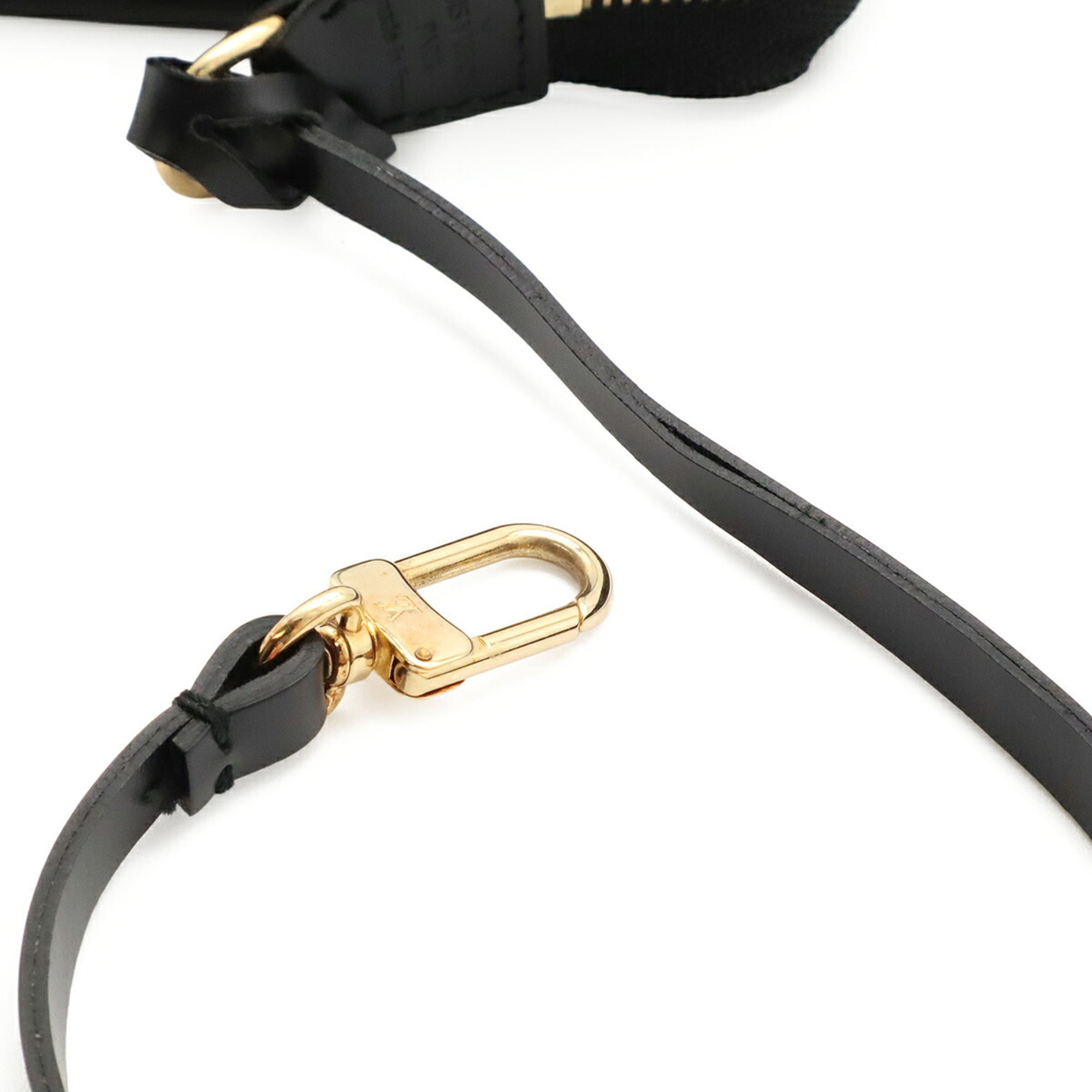 Louis Vuitton Black Galle Noir Epi Leather Handbag Pochette Pouch (Pre-Owned)
