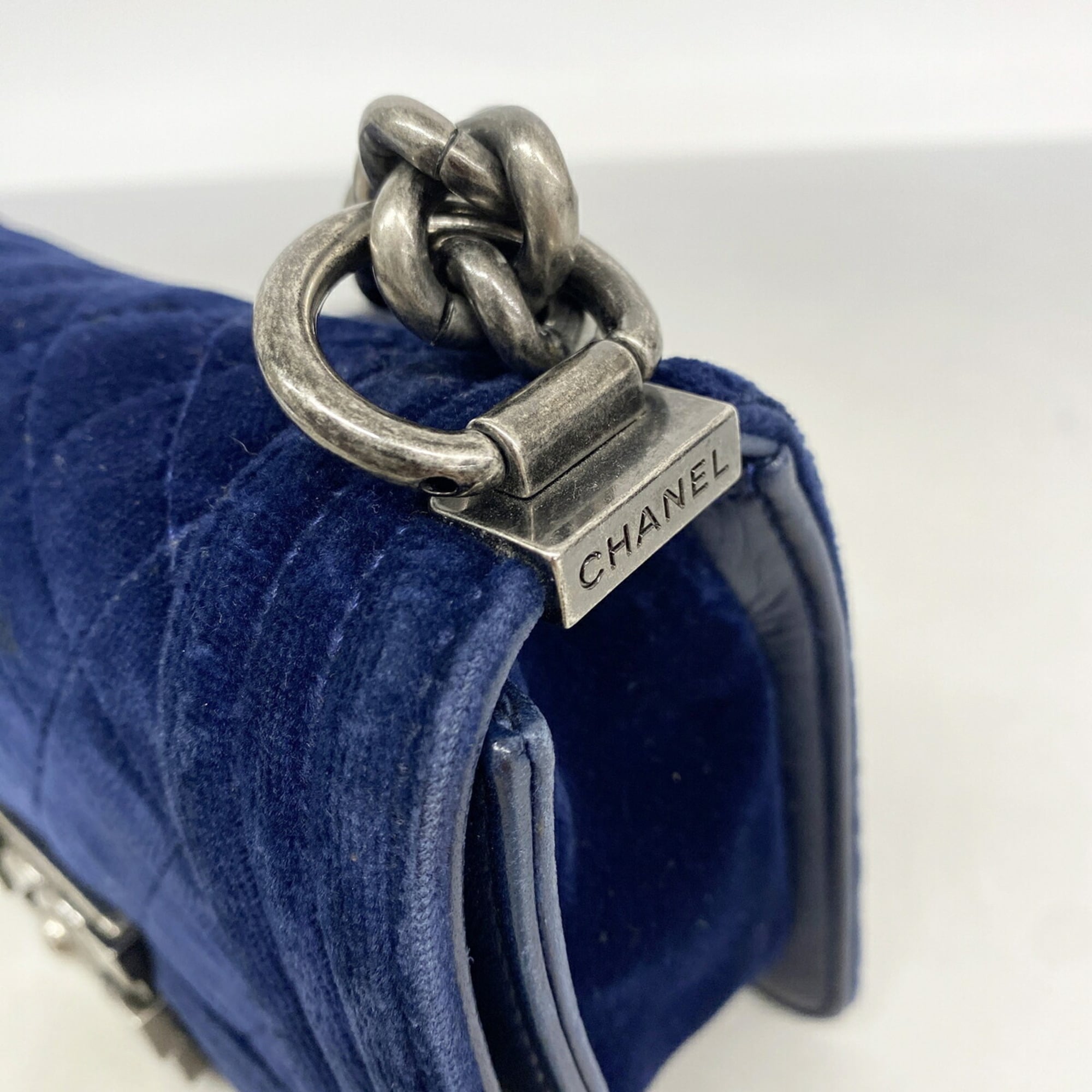 Chanel Navy Suede Shoulder Bag (Pre-Owned)