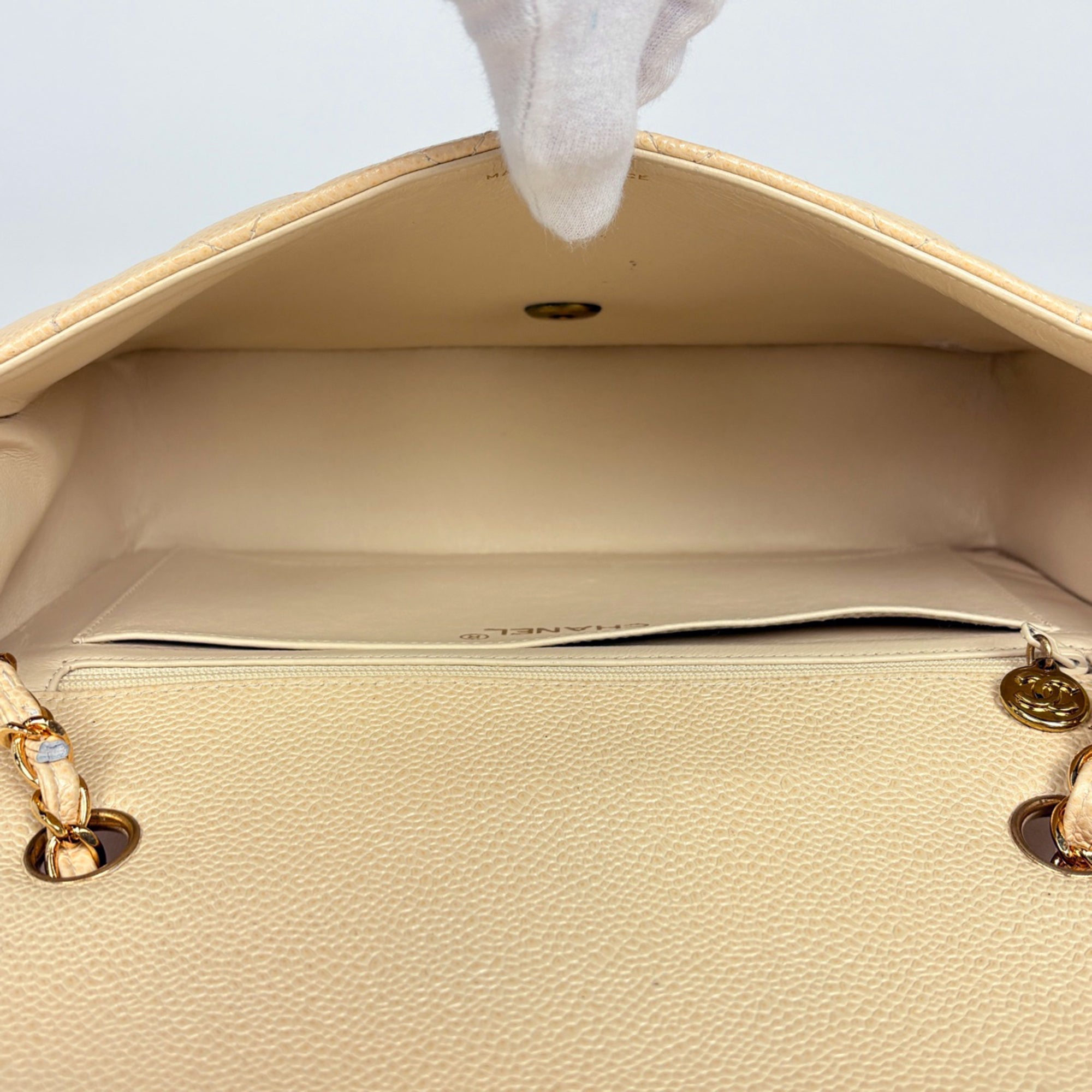 Chanel Beige Grained Calfskin Shoulder Bag (Pre-Owned)