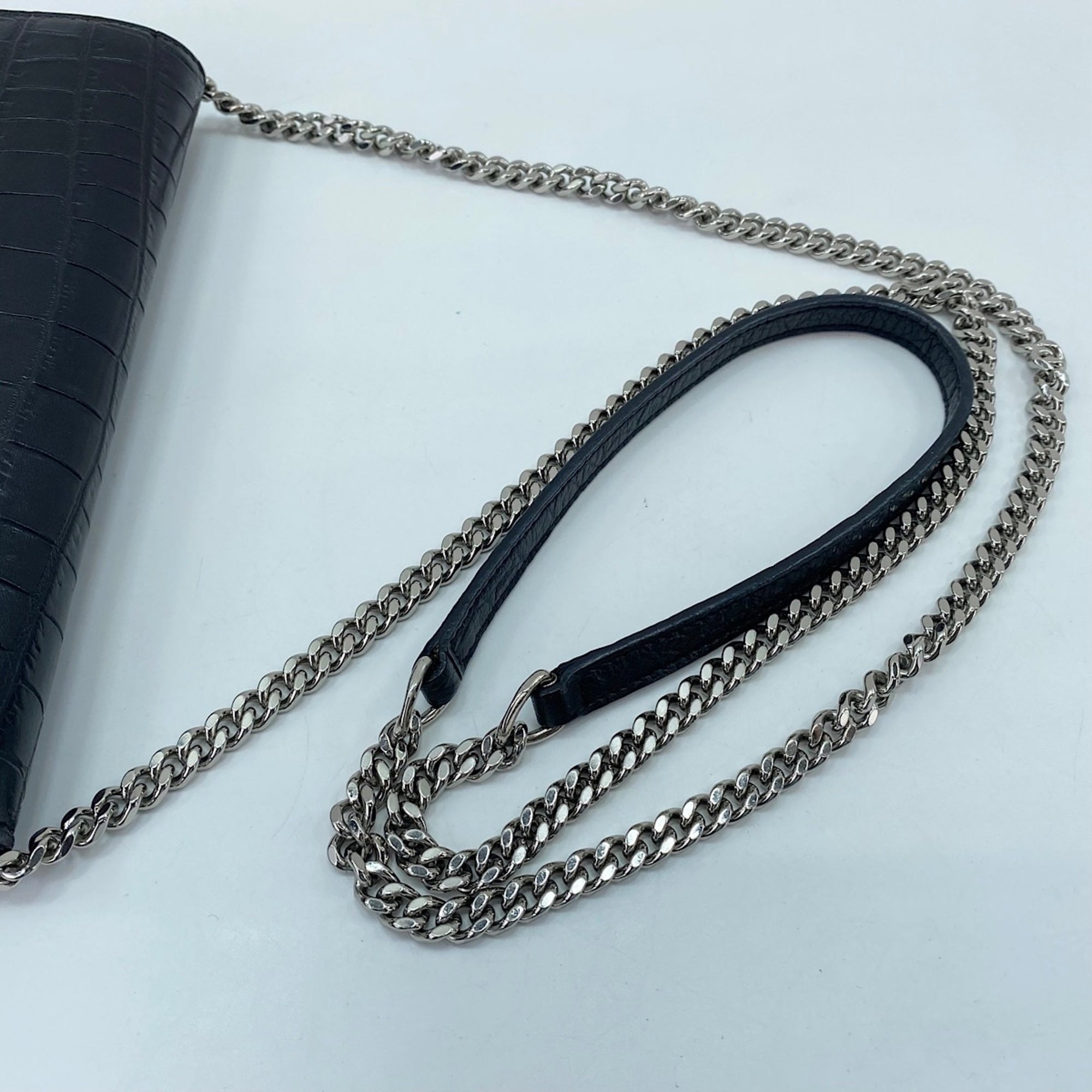Yves Saint Laurent Black Shoulder Bag (Pre-Owned)