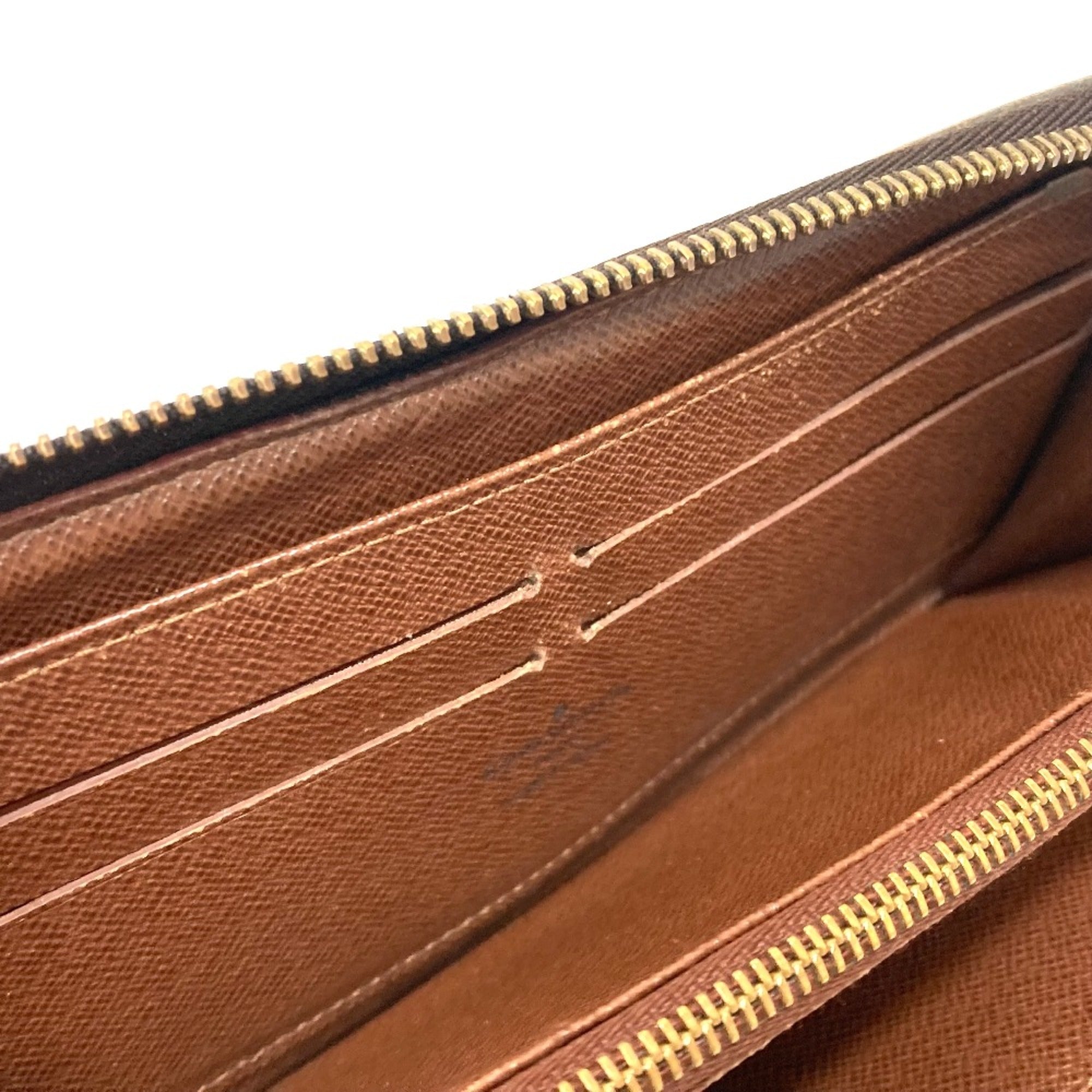 Louis Vuitton Brown Other Long Wallet (Bi-Fold) (Pre-Owned)