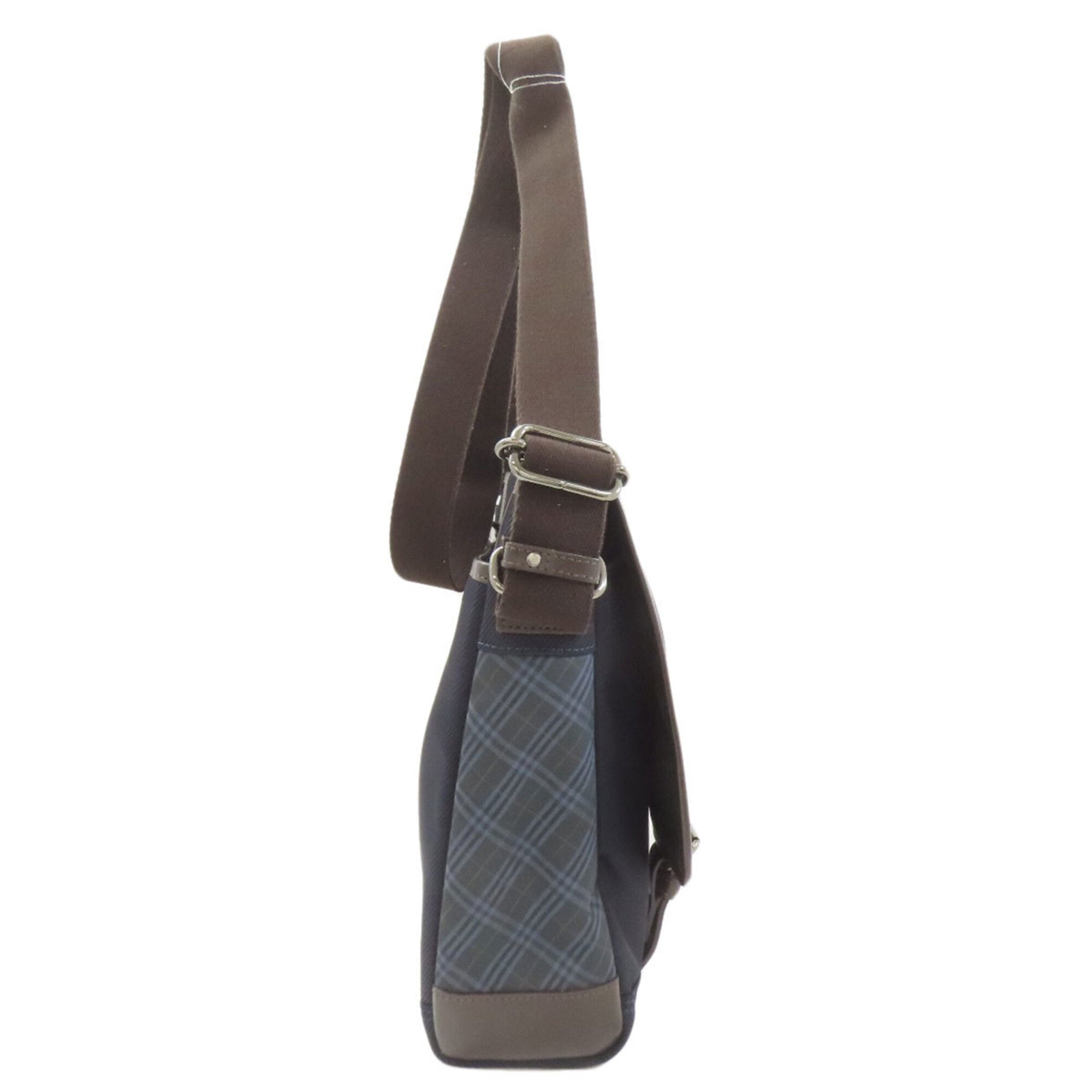 Burberry Black Navy Nylon Canvas Leather Shoulder Bag (Pre-Owned)