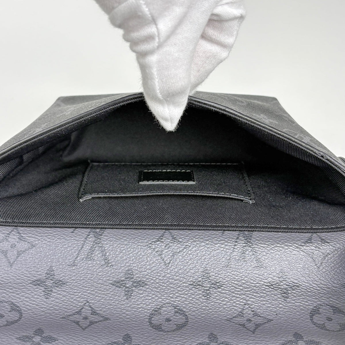 Louis Vuitton Monogram Eclipse Black Monogram Eclipse Noir Monogram Eclipse Shoulder Bag (Pre-Owned)