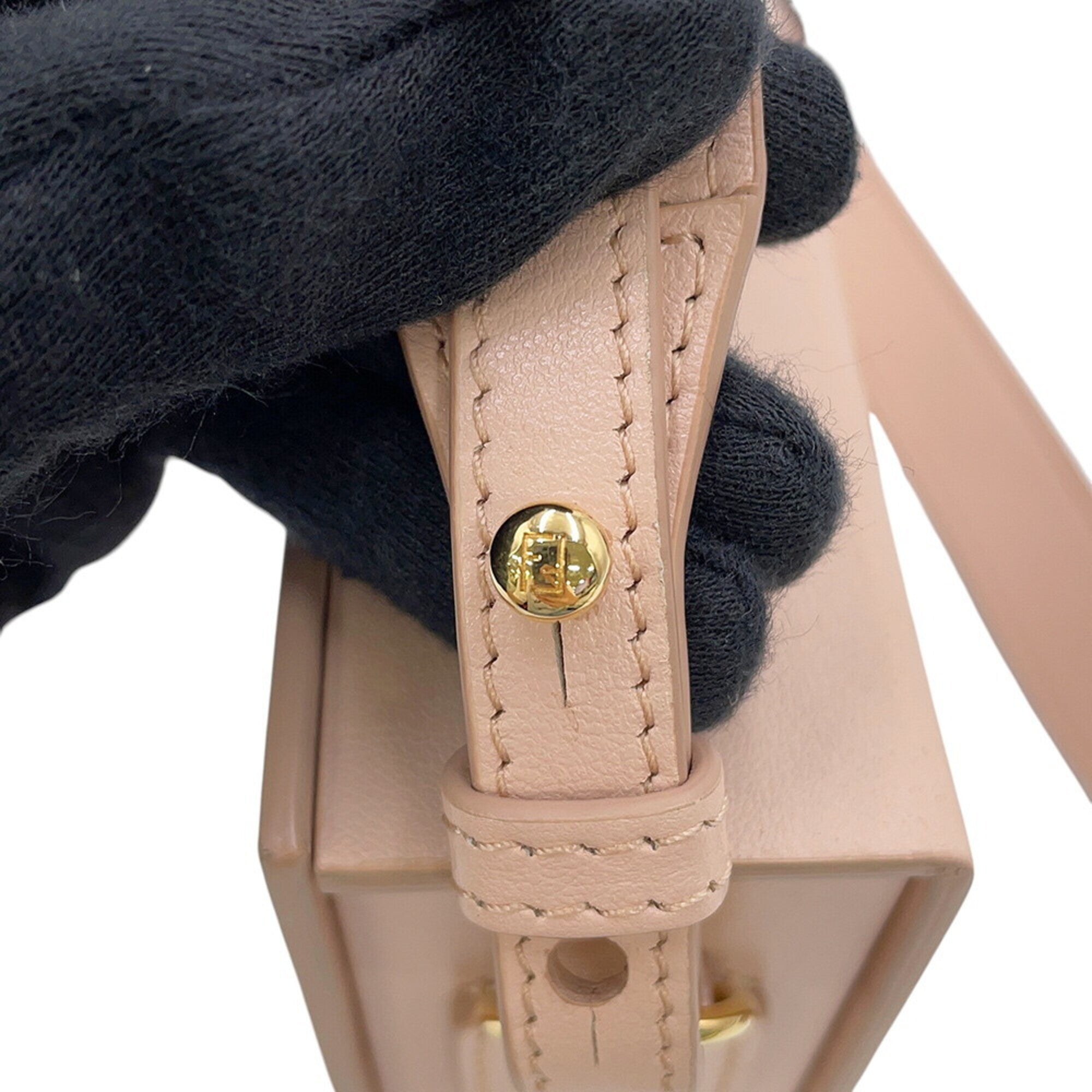Fendi Pink Leather Shoulder Bag (Pre-Owned)