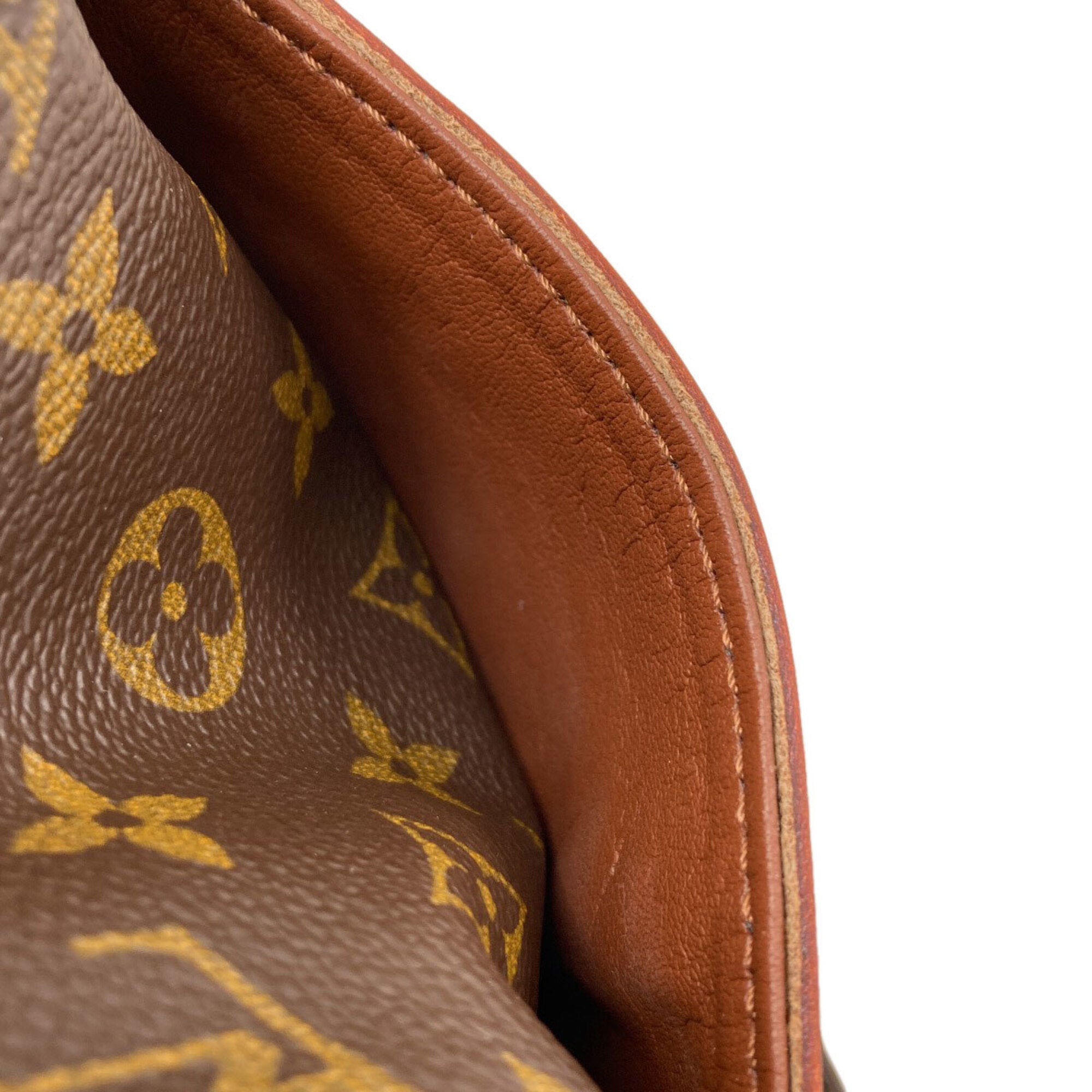 Louis Vuitton Monogram Monogram Canvas Shoulder Bag (Pre-Owned)