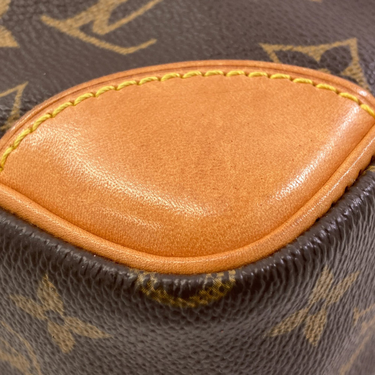 Louis Vuitton Brown Monogram Monogram Canvas Shoulder Bag (Pre-Owned)
