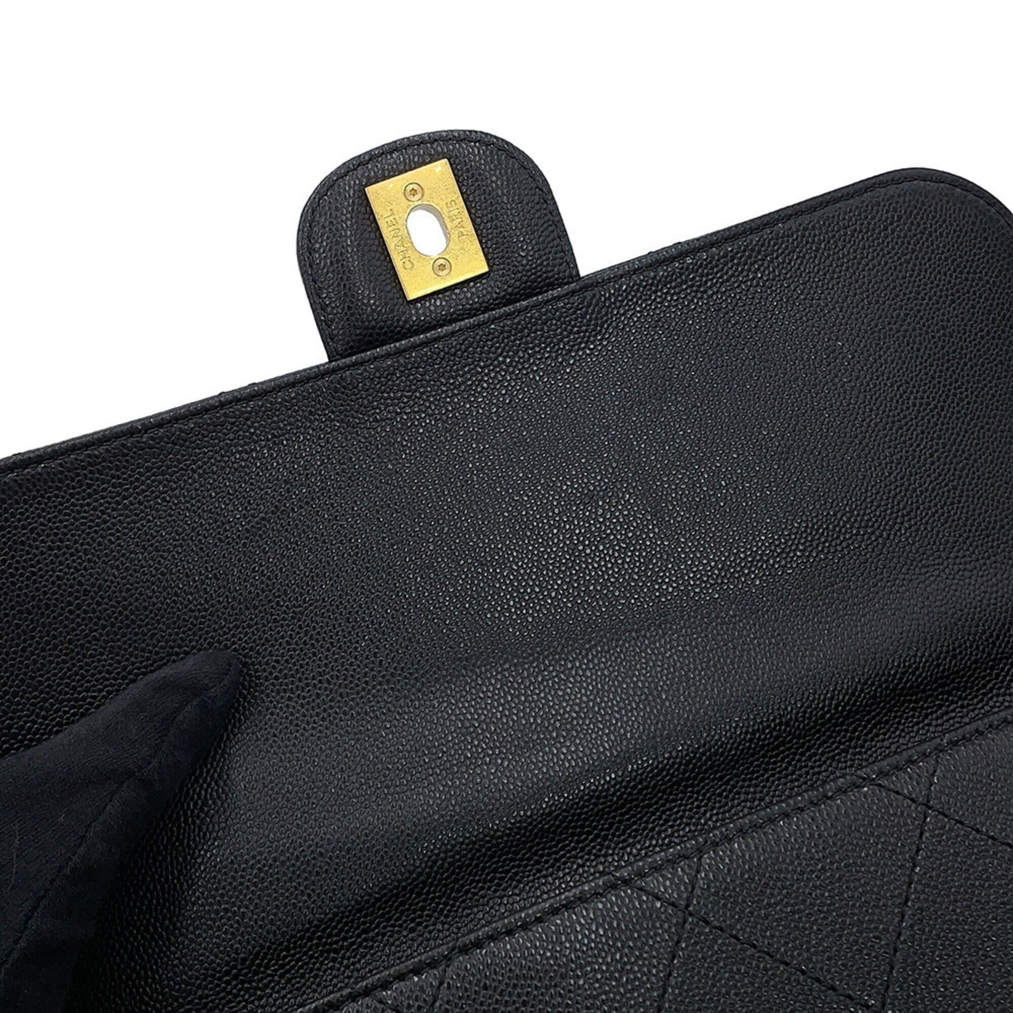 Chanel Matelasse Black Grained Calfskin Handbag Shoulder Bag (Pre-Owned)