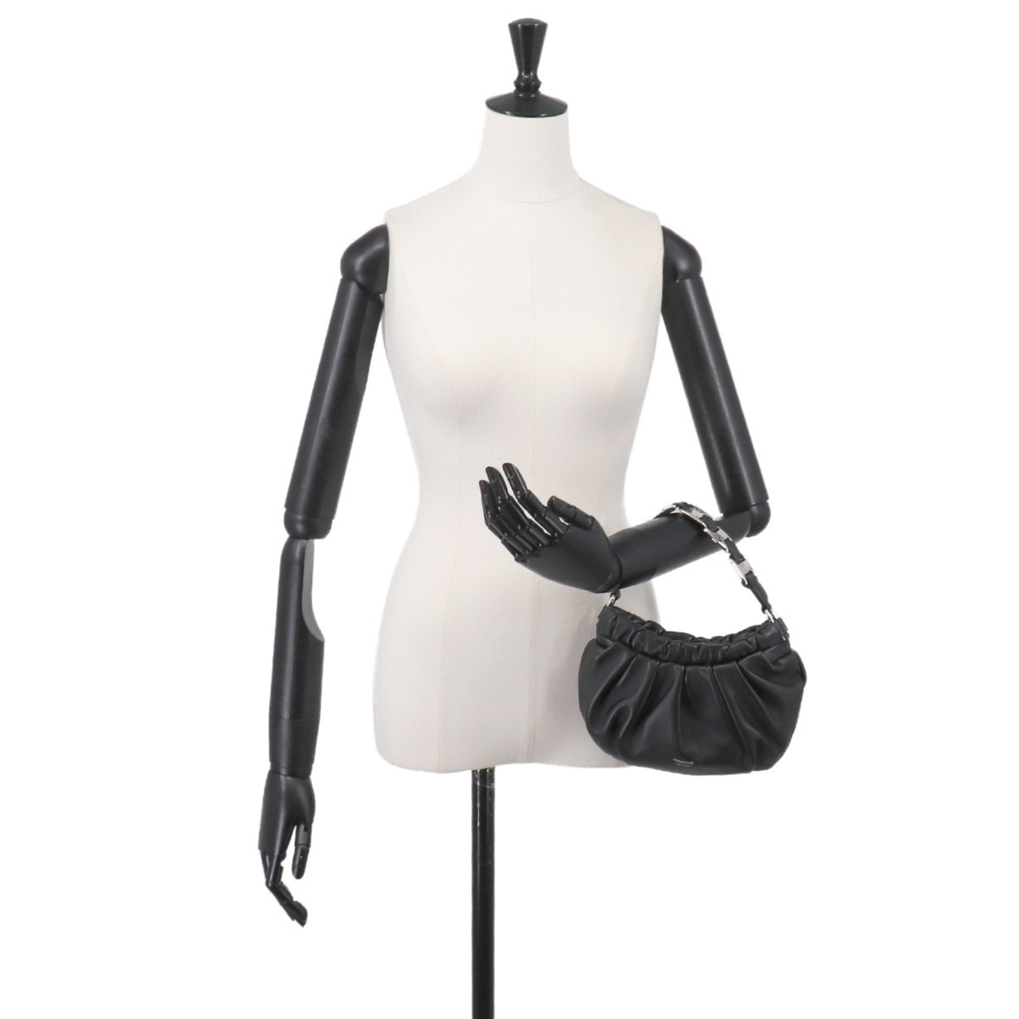 Salvatore Ferragamo Black Leather Handbag (Pre-Owned)