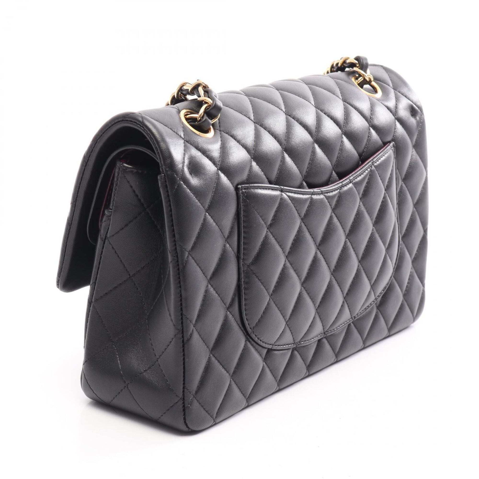 Chanel Black Leather Handbag Shoulder Bag (Pre-Owned)