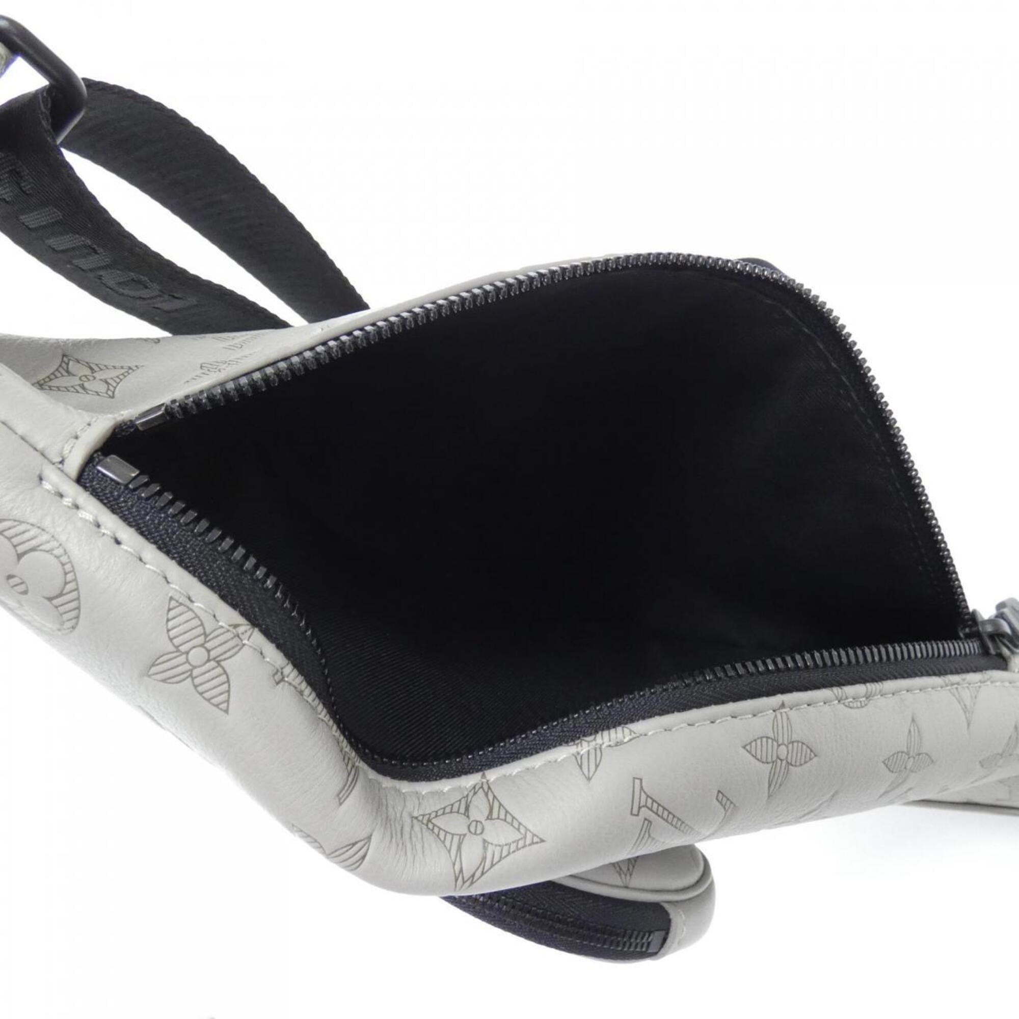 Louis Vuitton Black Monogram Monogram Shadow Pouch Shoulder Bag (Pre-Owned)