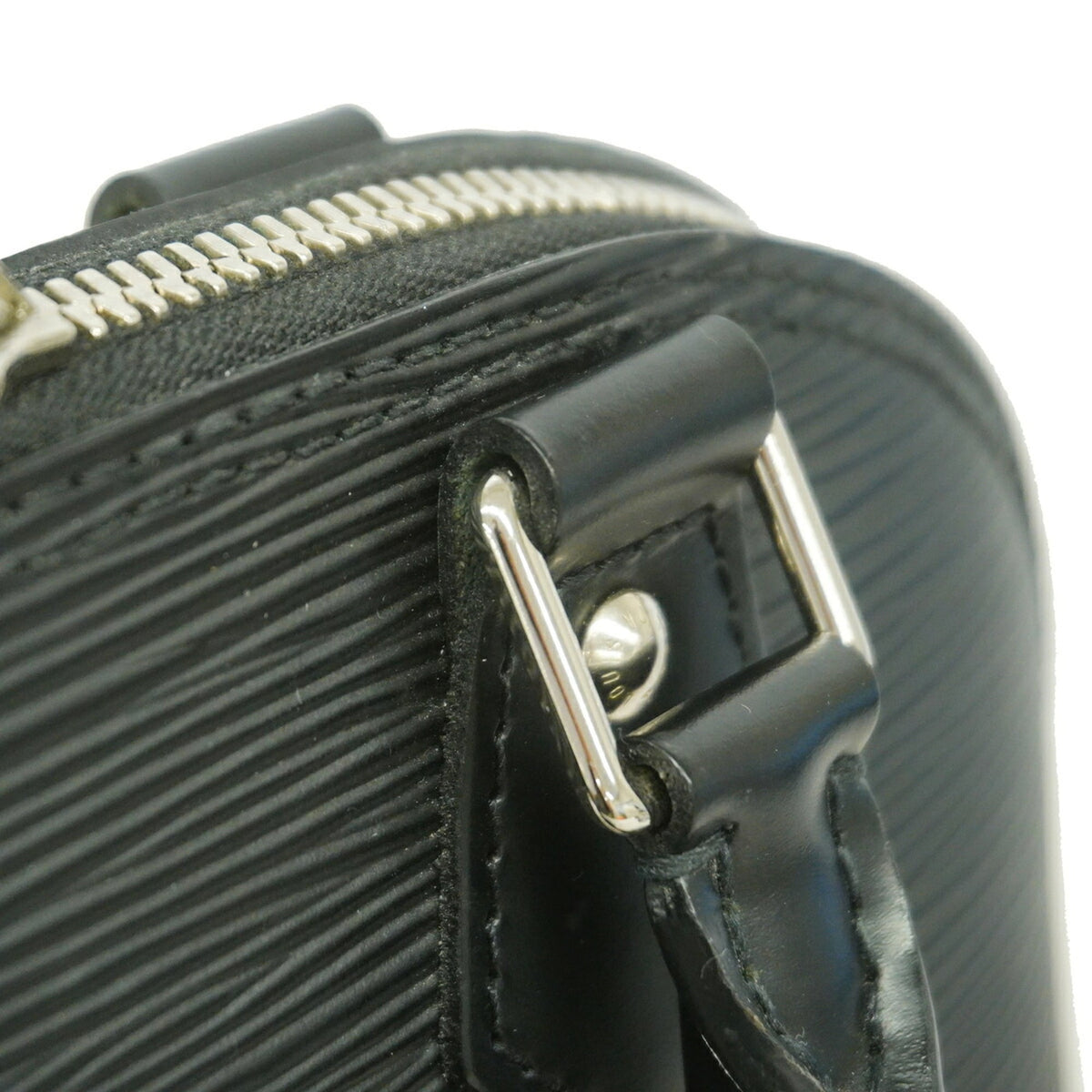 Louis Vuitton Noir Handbag (Pre-Owned)