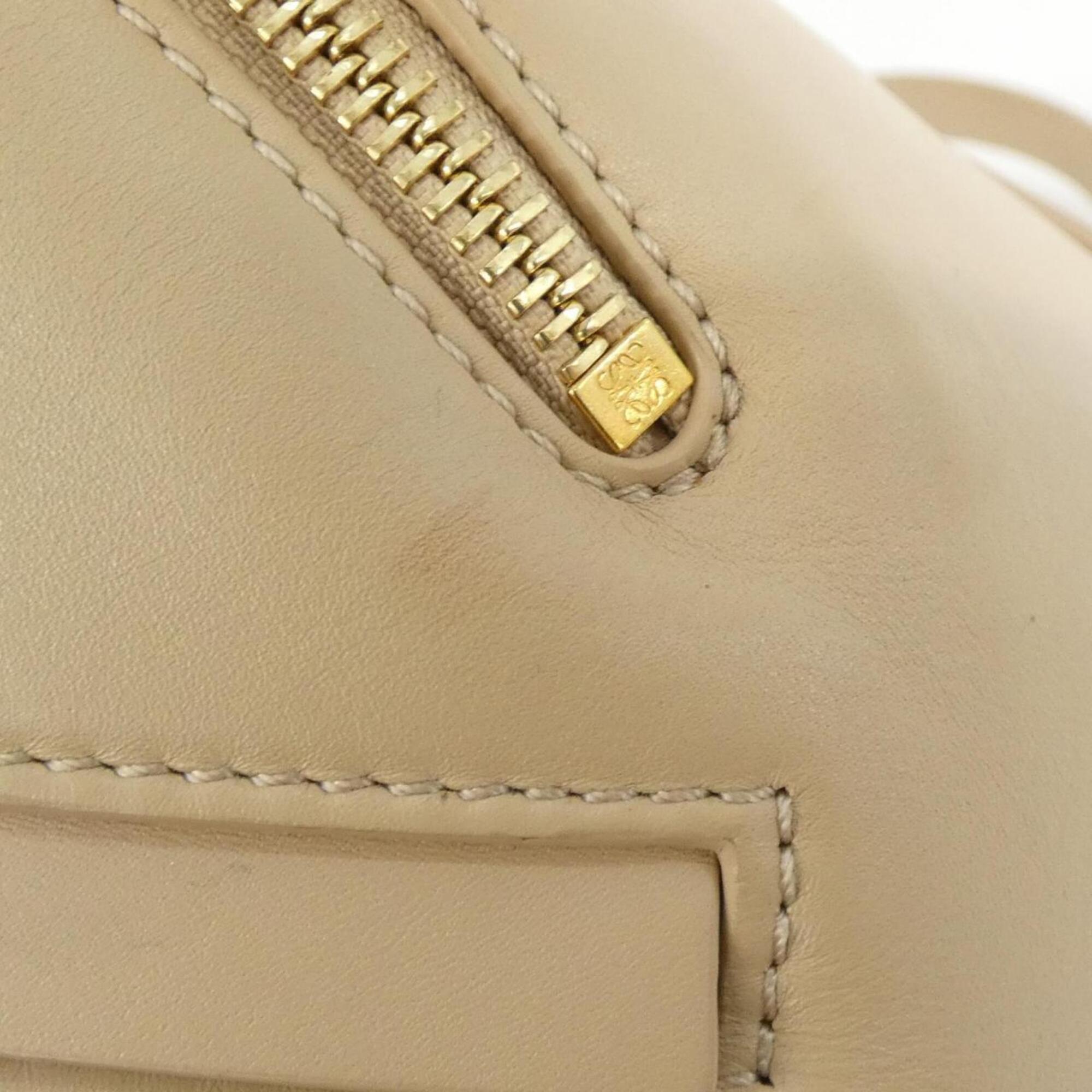 Loewe Beige Leather Shoulder Bag (Pre-Owned)