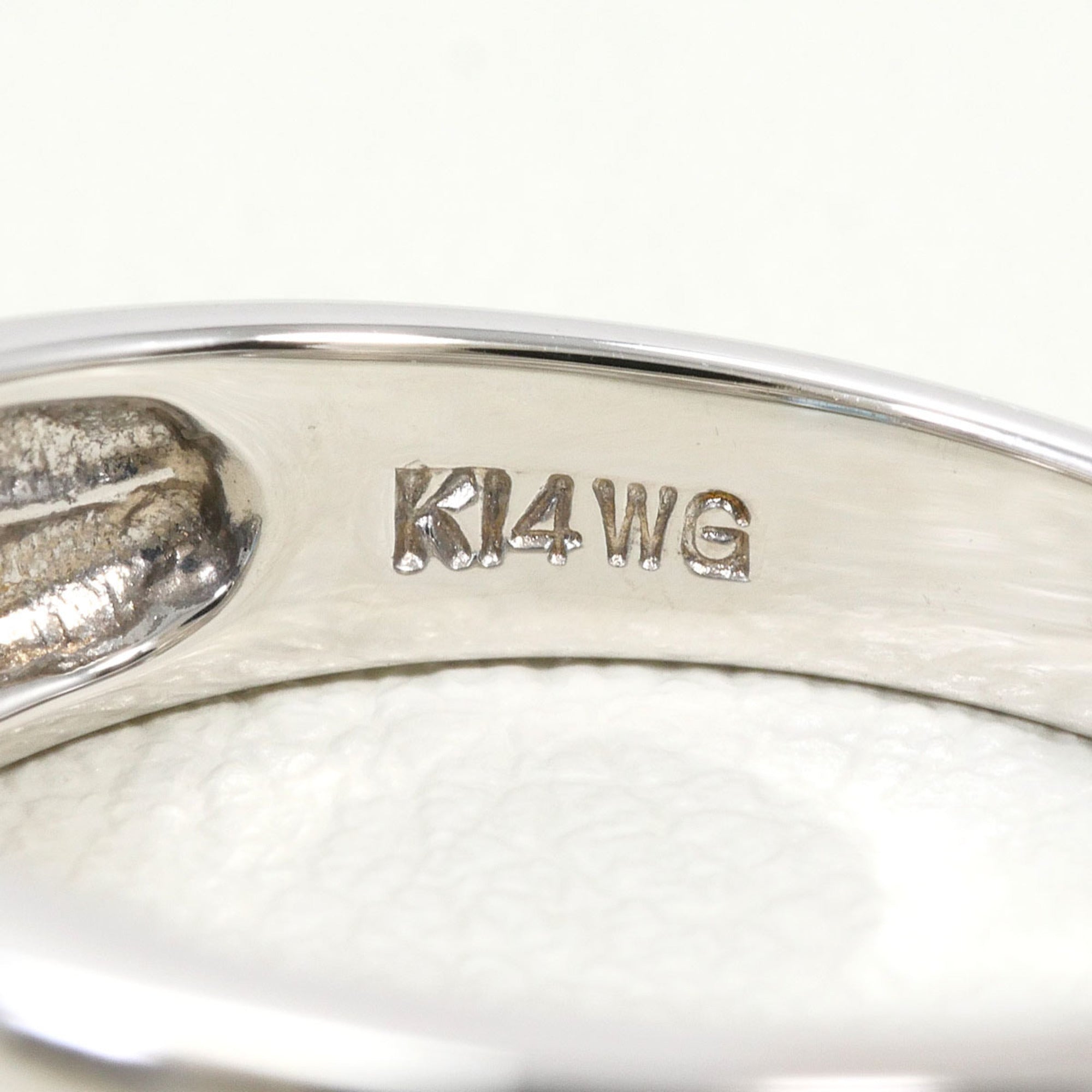 Unbranded White Gold White Gold (14K) Band Ring (Pre-Owned)