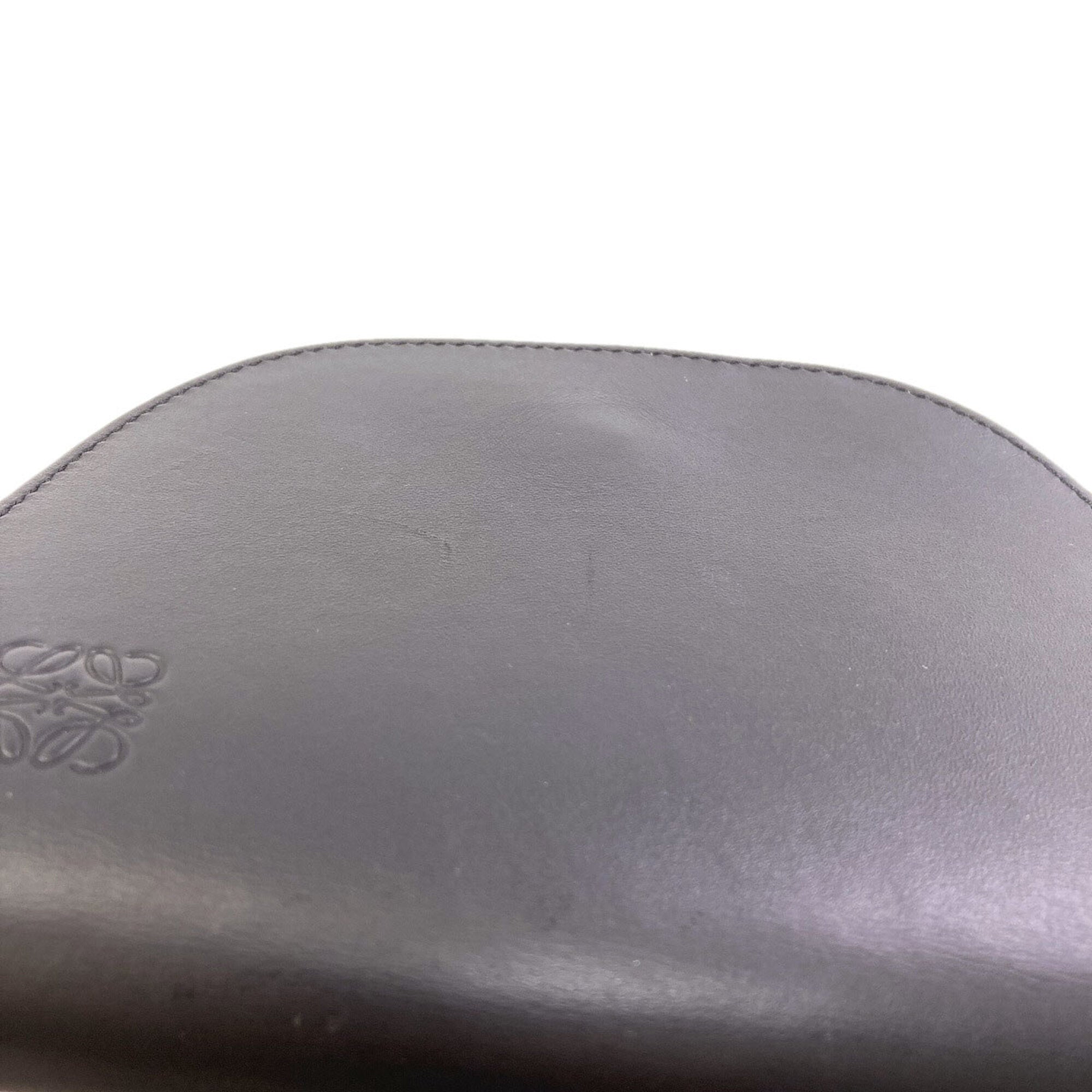 Loewe Black Leather Shoulder Bag (Pre-Owned)