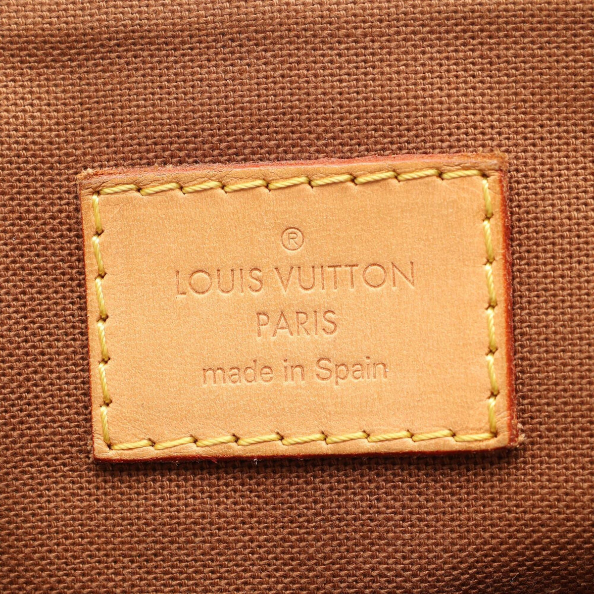Louis Vuitton Brown Monogram Monogram Shoulder Bag (Pre-Owned)