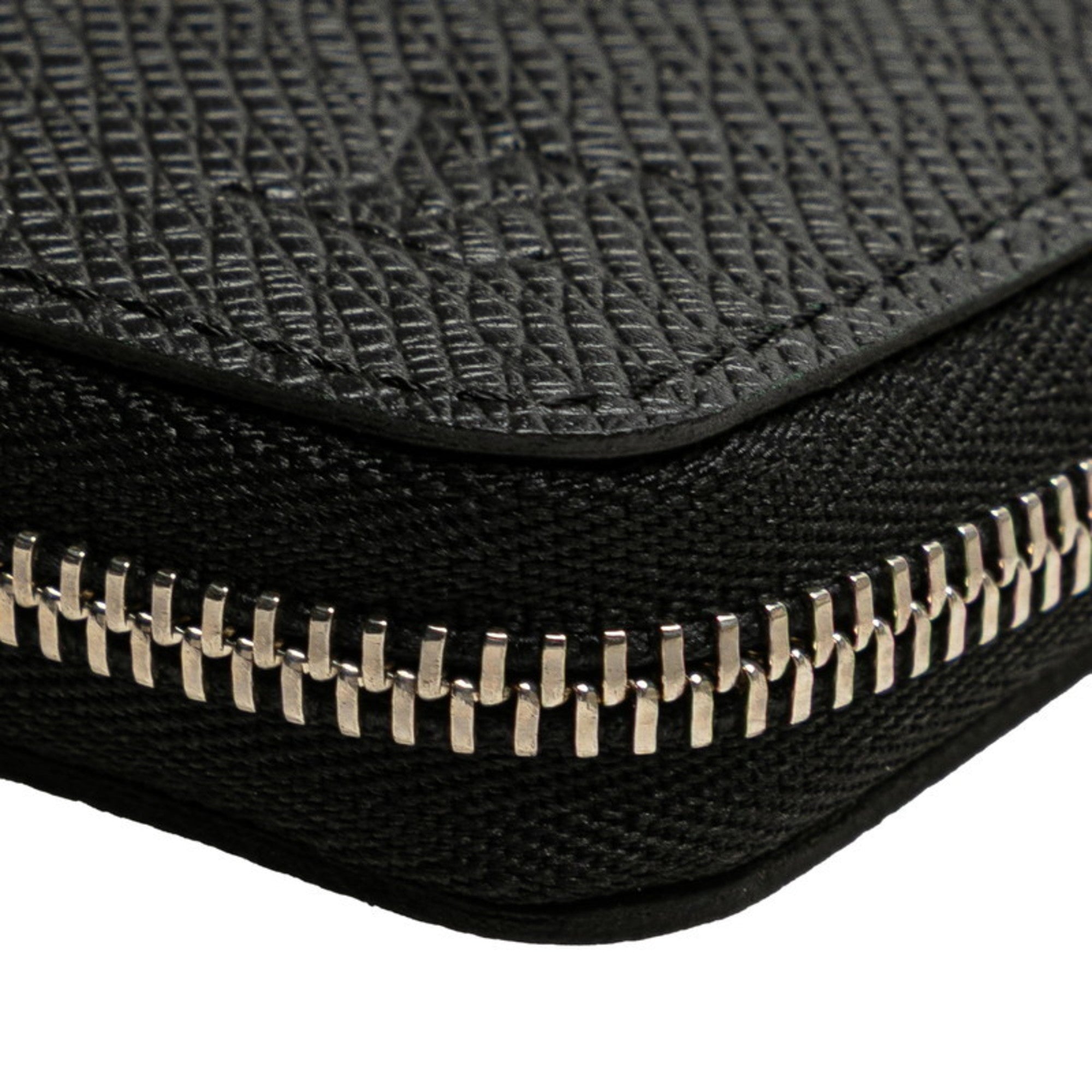 Louis Vuitton Taiga Ardoise Black Leather Coin Purse/Coin Case (Pre-Owned)