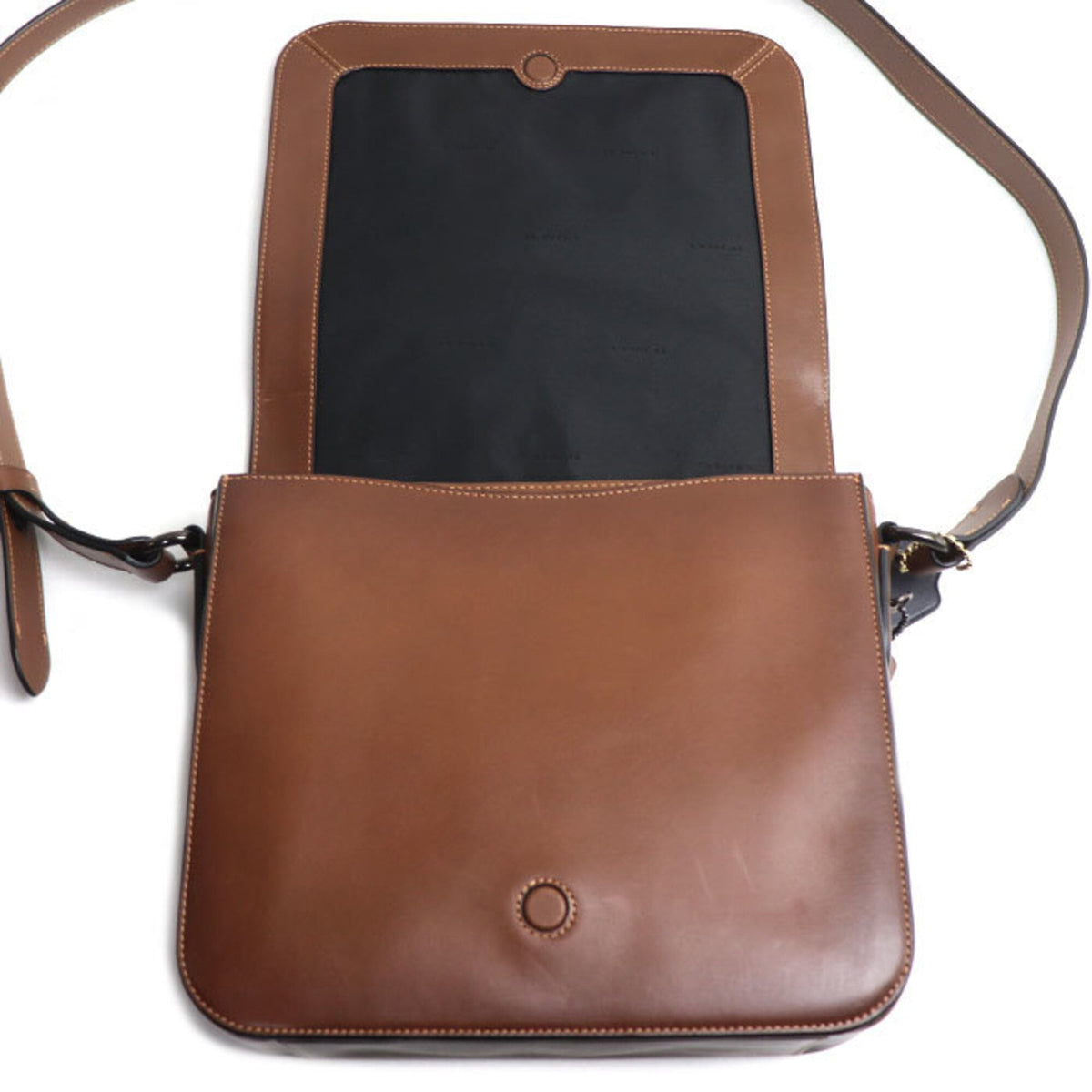 Coach Brown Leather Shoulder Bag (Pre-Owned)