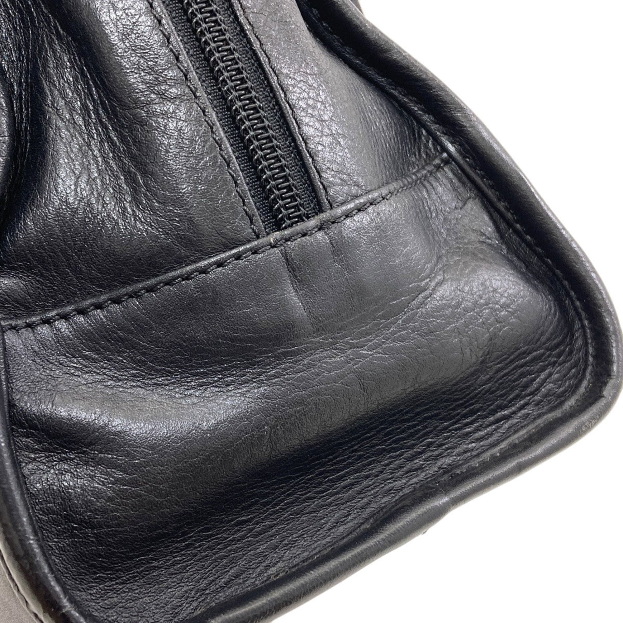 Loewe Black Leather Handbag (Pre-Owned)
